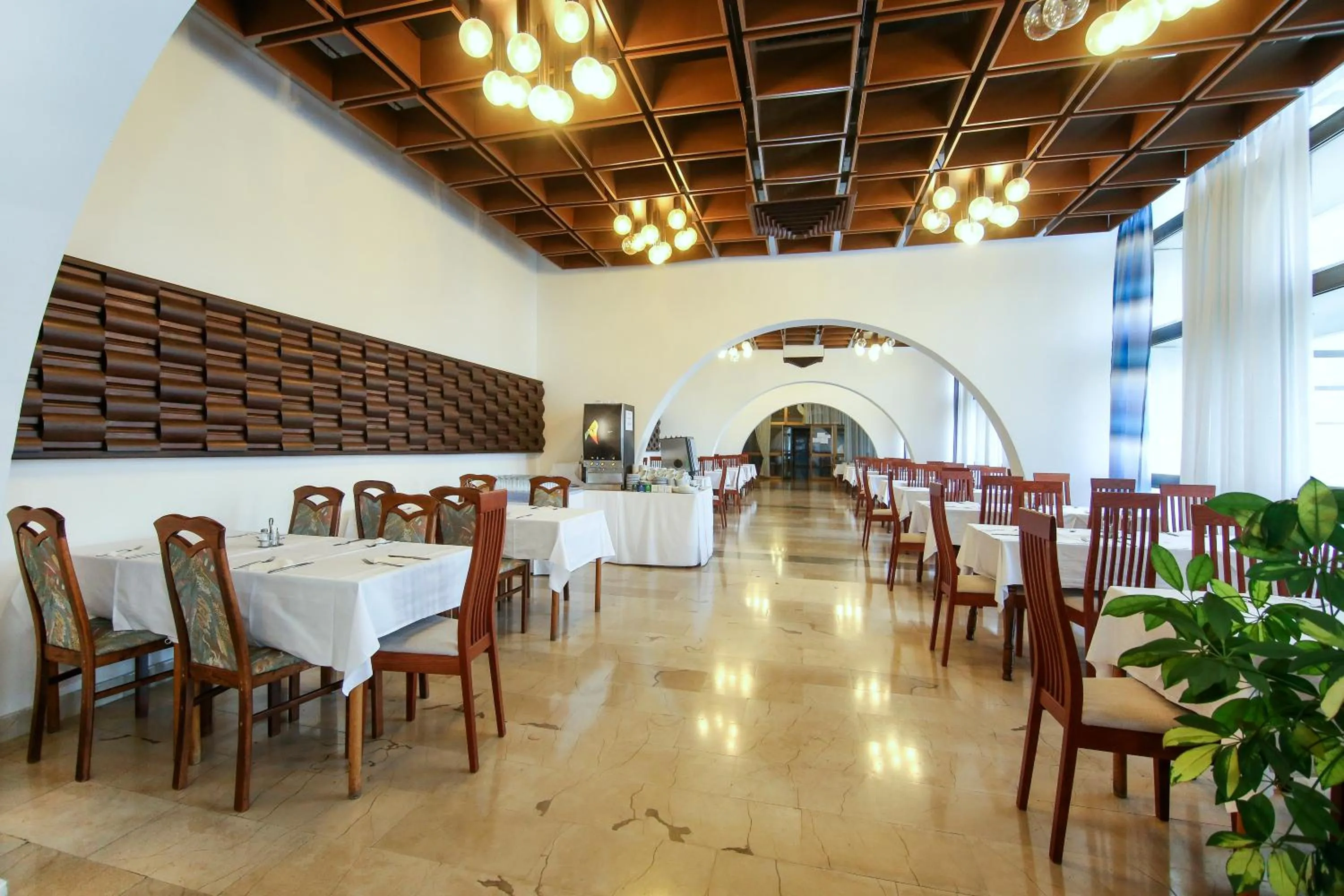 Dining area in Hotel Zagreb