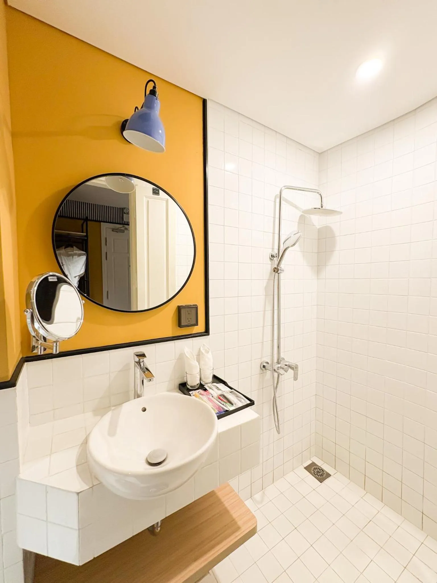 Shower in A25 Hotel - 130 Bà Triệu