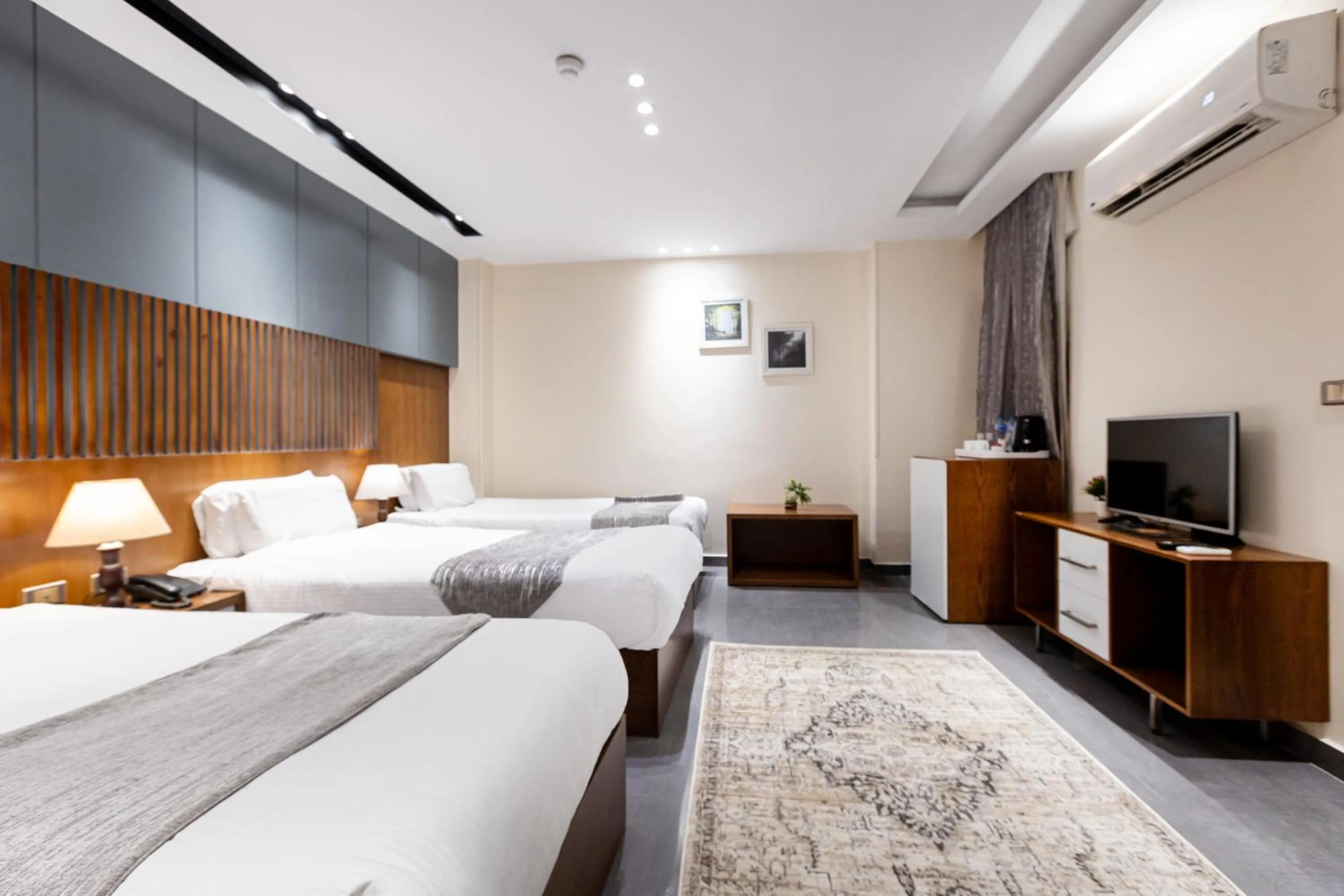 Bed in Pyramids Yard Hotel