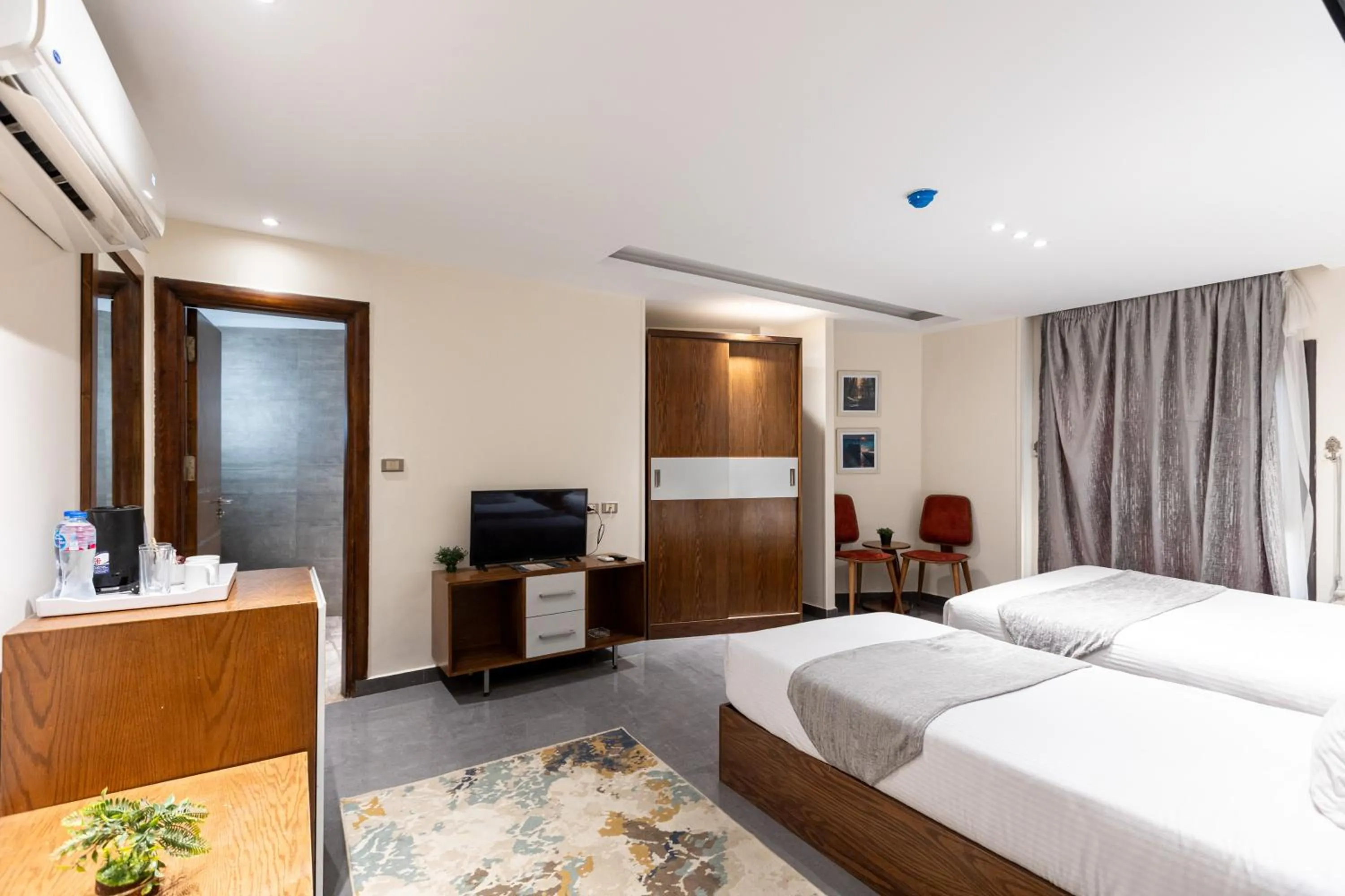 Bed in Pyramids Yard Hotel