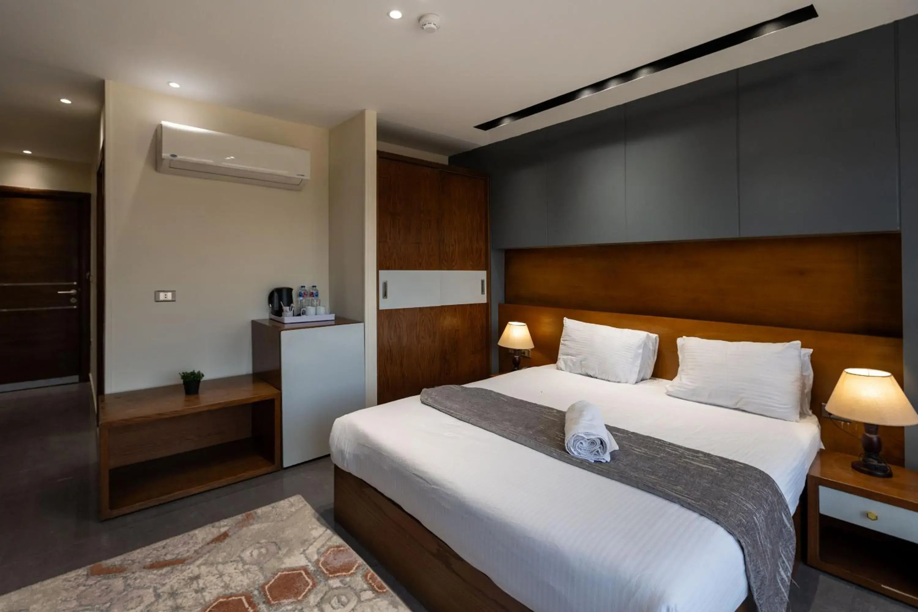 Bedroom, Bed in Pyramids Yard Hotel Bedroom, Bed in Pyramids Yard Hotel