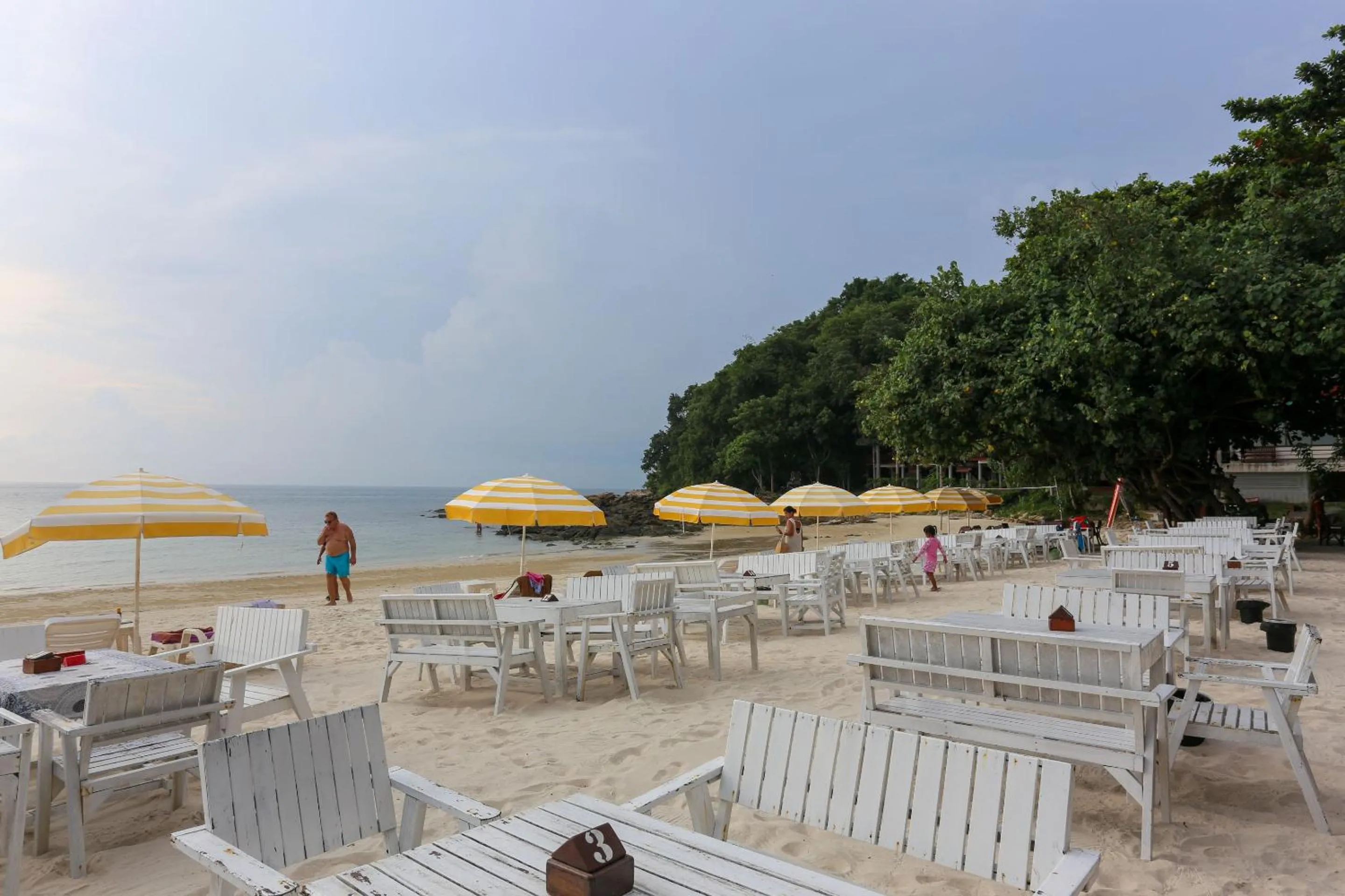 Restaurant/places to eat in Tubtim Resort