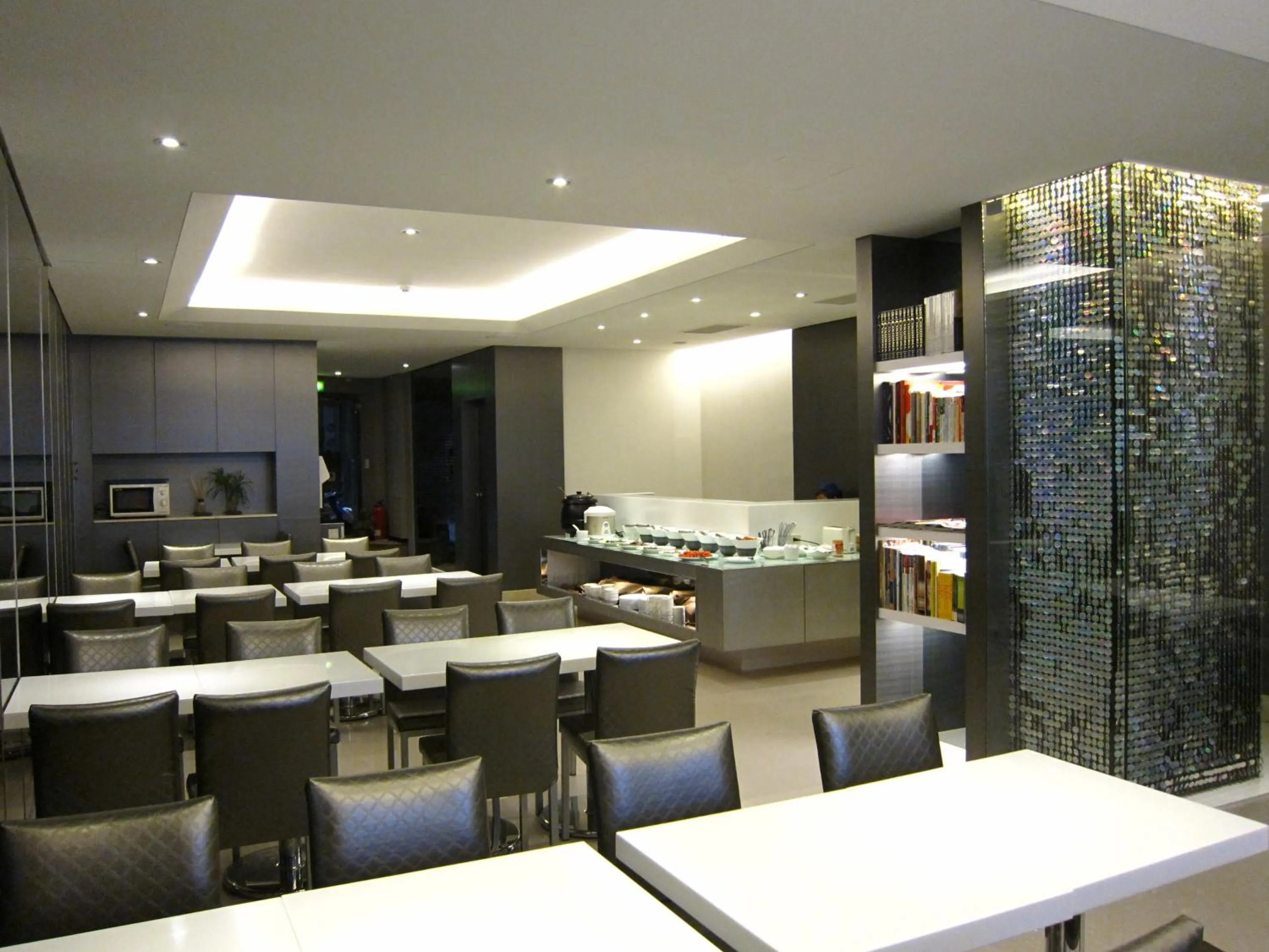 Restaurant/places to eat in Harbor View Hotel