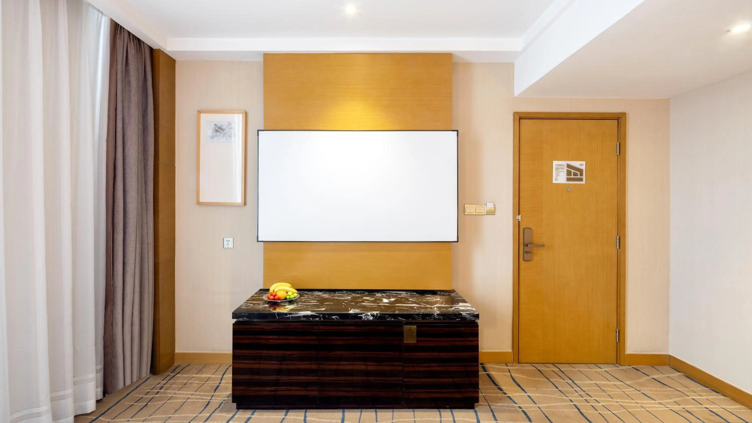 Lyhn International Hotel Chengdu Taikoo Li