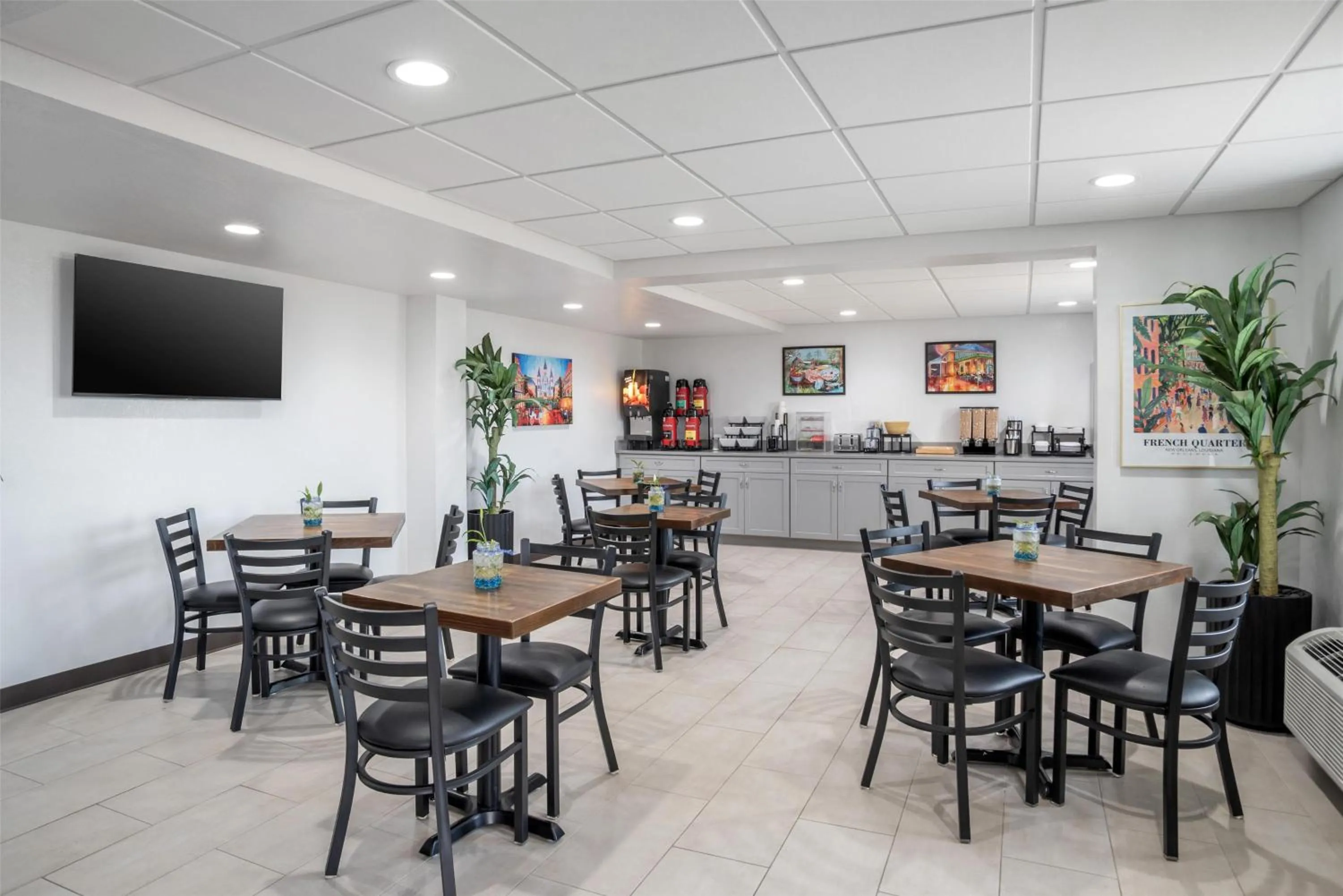 Restaurant/places to eat in SureStay by Best Western Gonzales