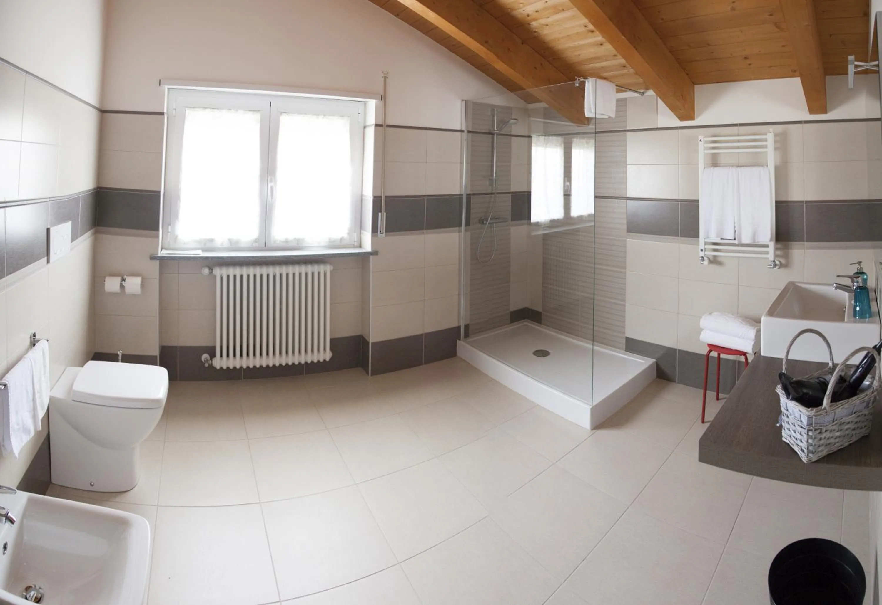 Bathroom in B&B Alba in Langhe