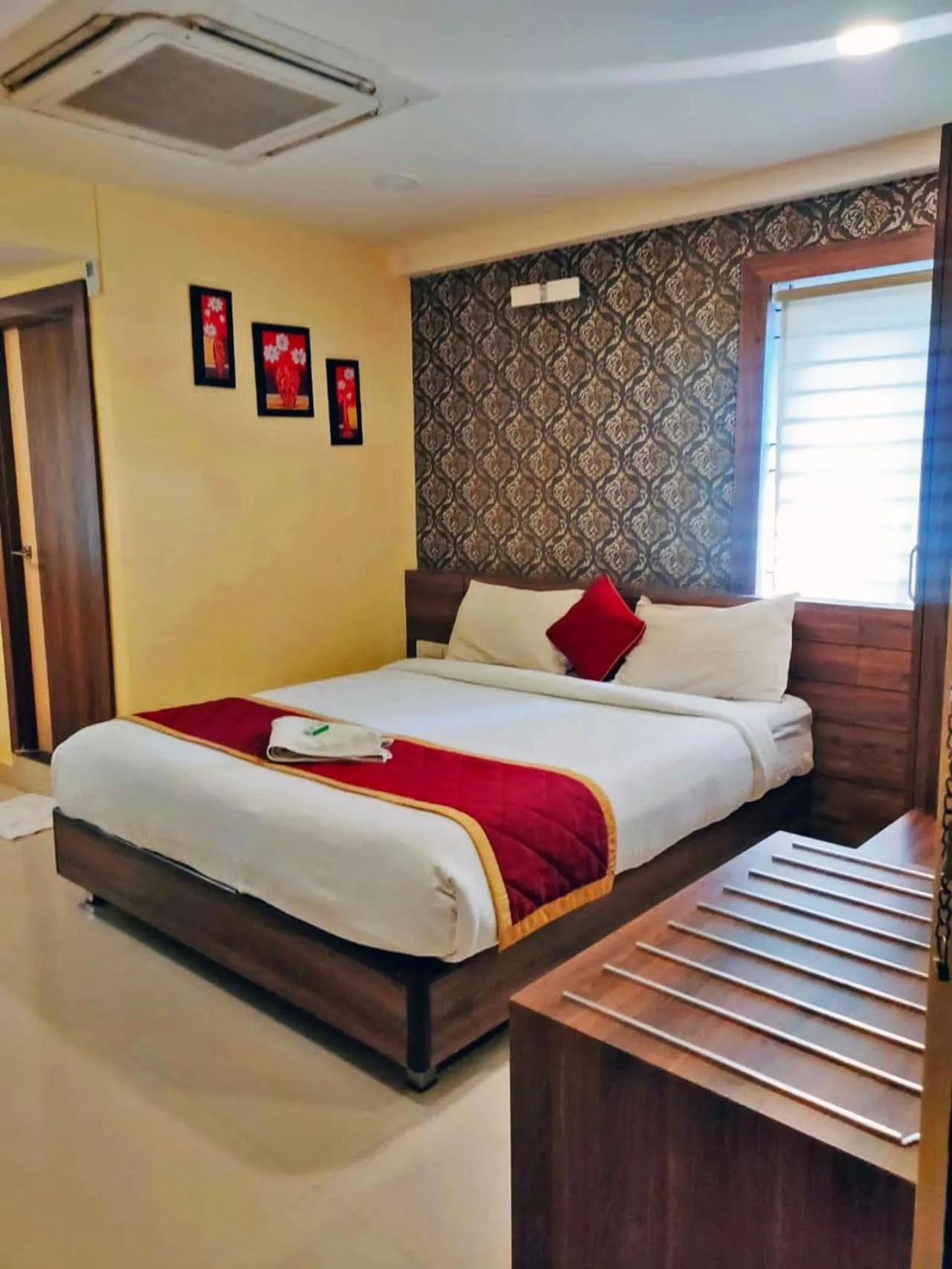 Bedroom in G Comforts Electronics City