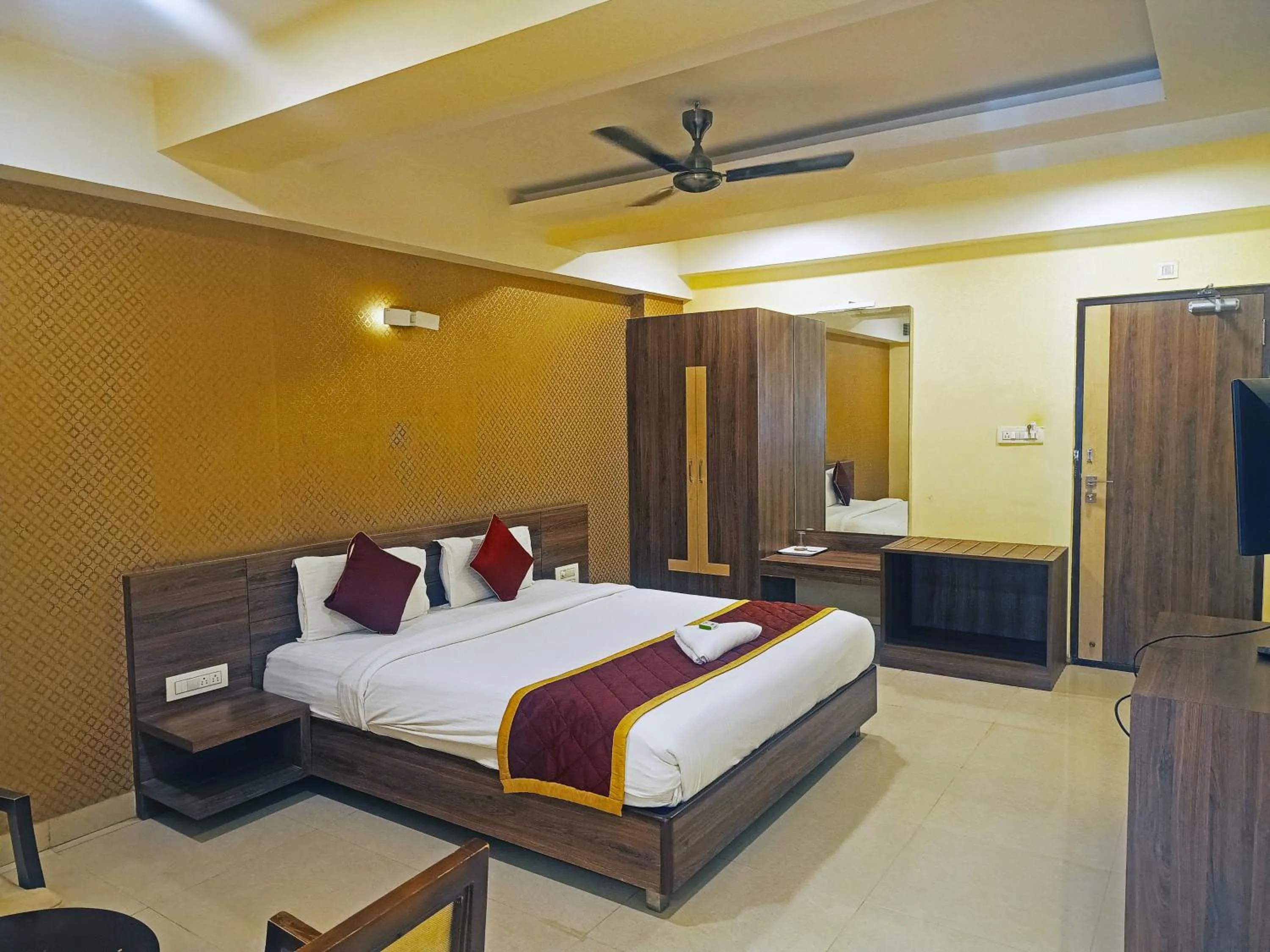 Bedroom in G Comforts Electronics City