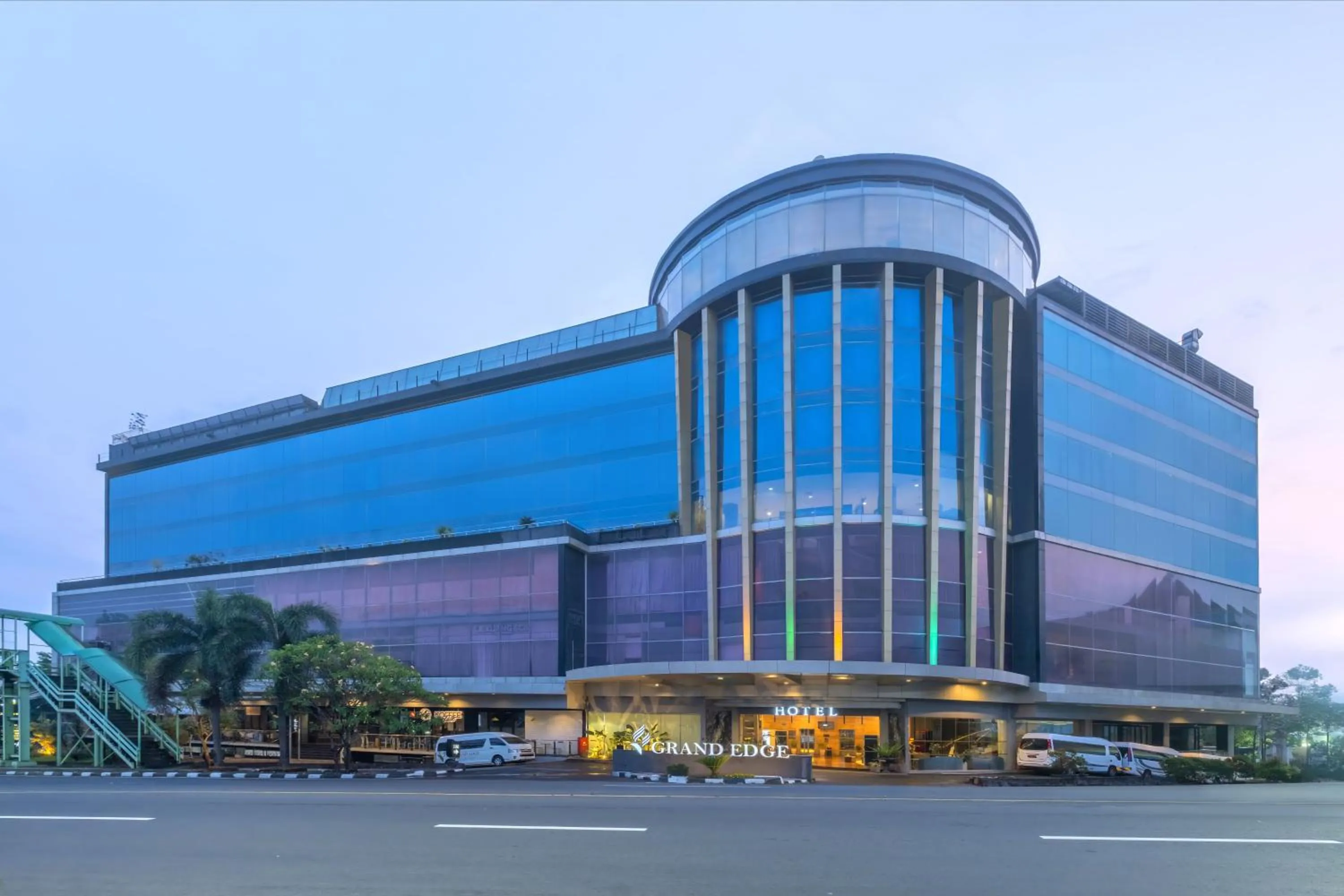 Property building in Grand Edge Hotel Semarang