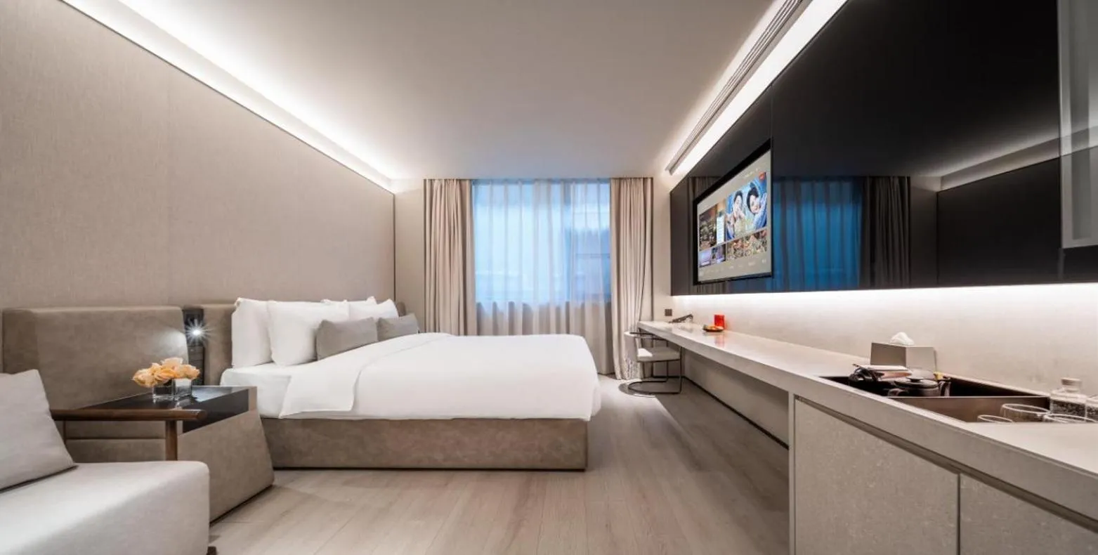 Bed in Xi'an Bell Tower Yongning Gate Orange Crystal Hotel