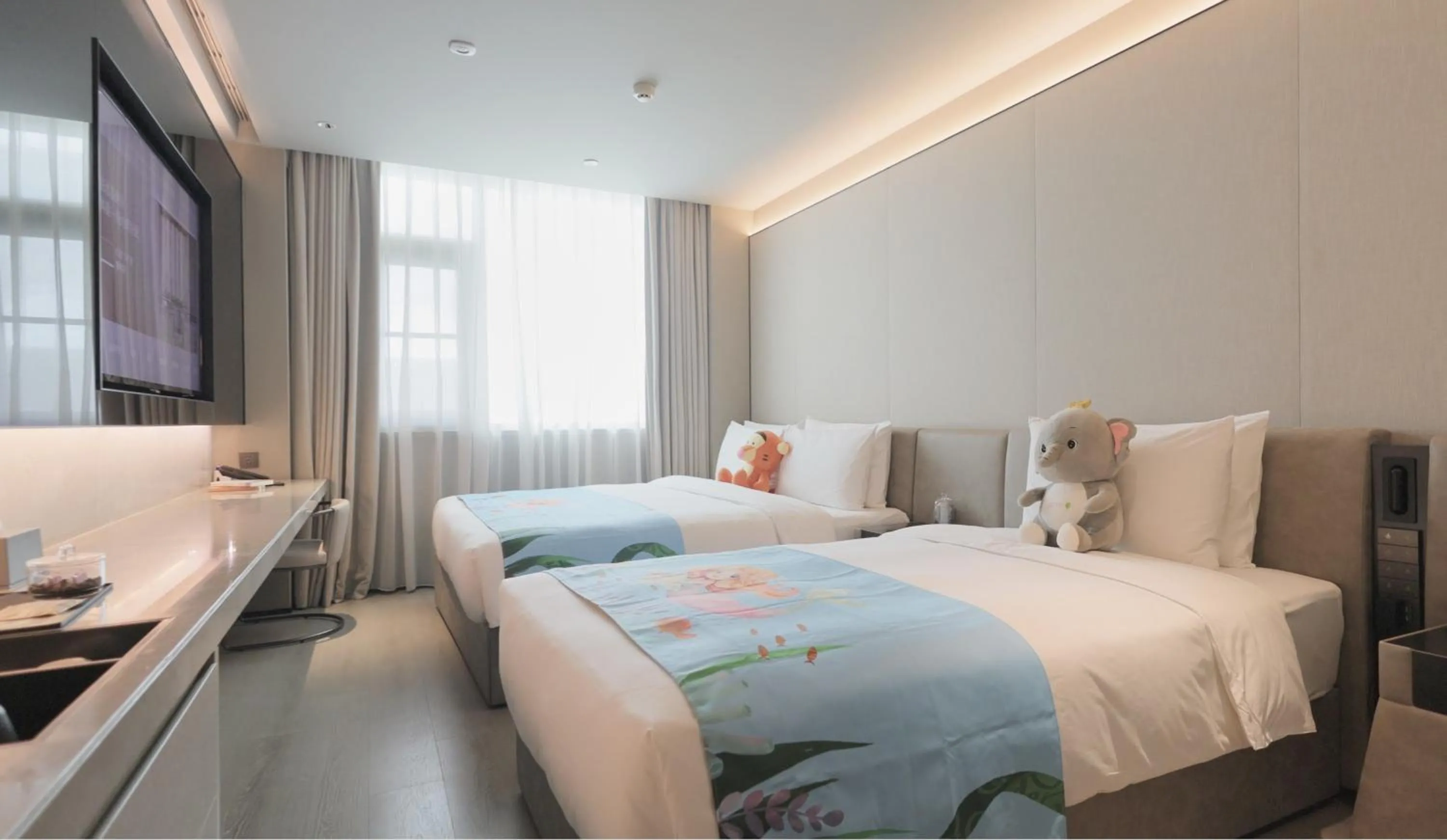 Bed in Xi'an Bell Tower Yongning Gate Orange Crystal Hotel