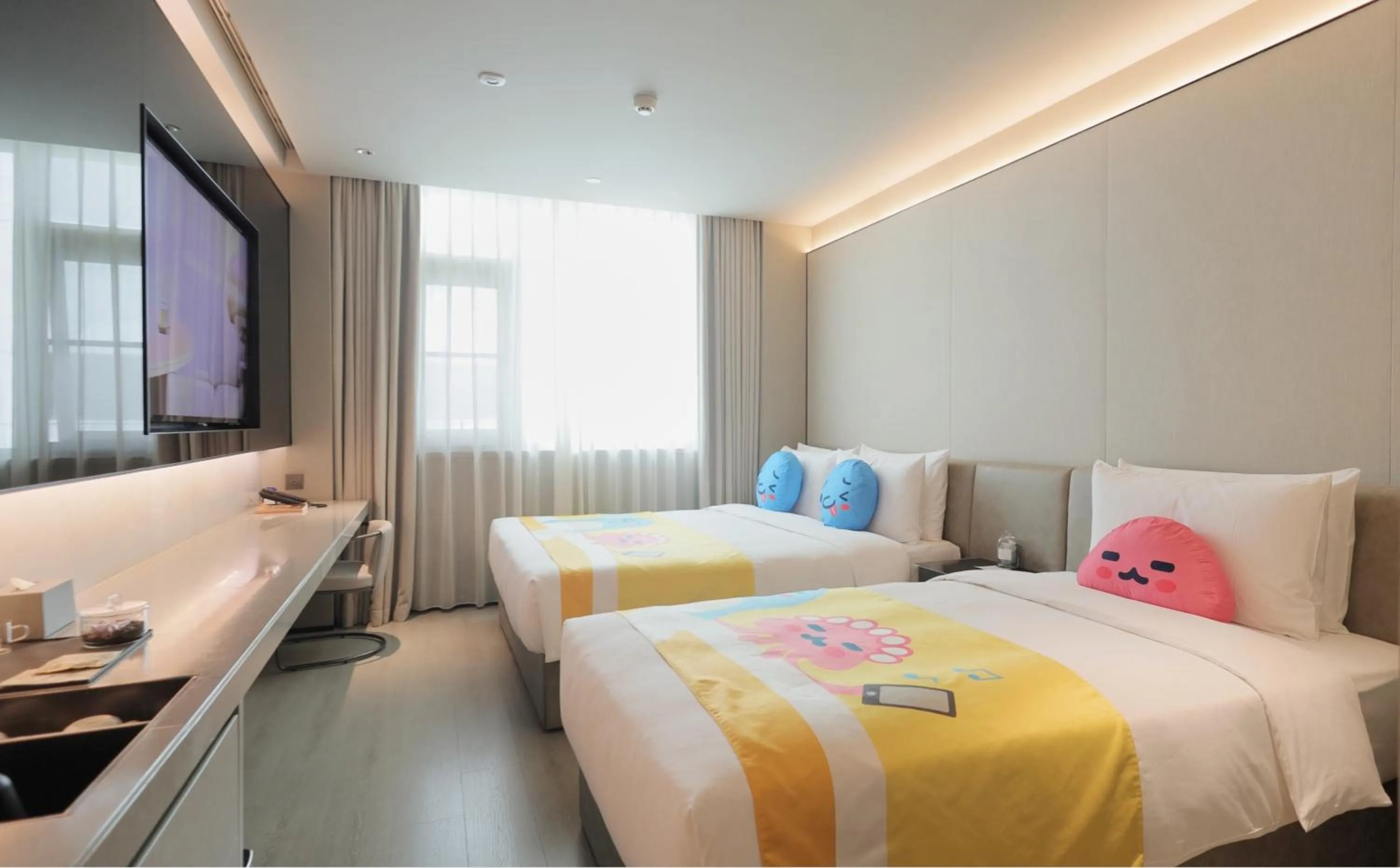 Bed in Xi'an Bell Tower Yongning Gate Orange Crystal Hotel