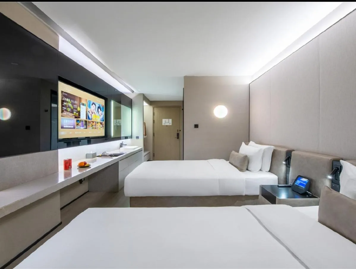 Bed in Xi'an Bell Tower Yongning Gate Orange Crystal Hotel