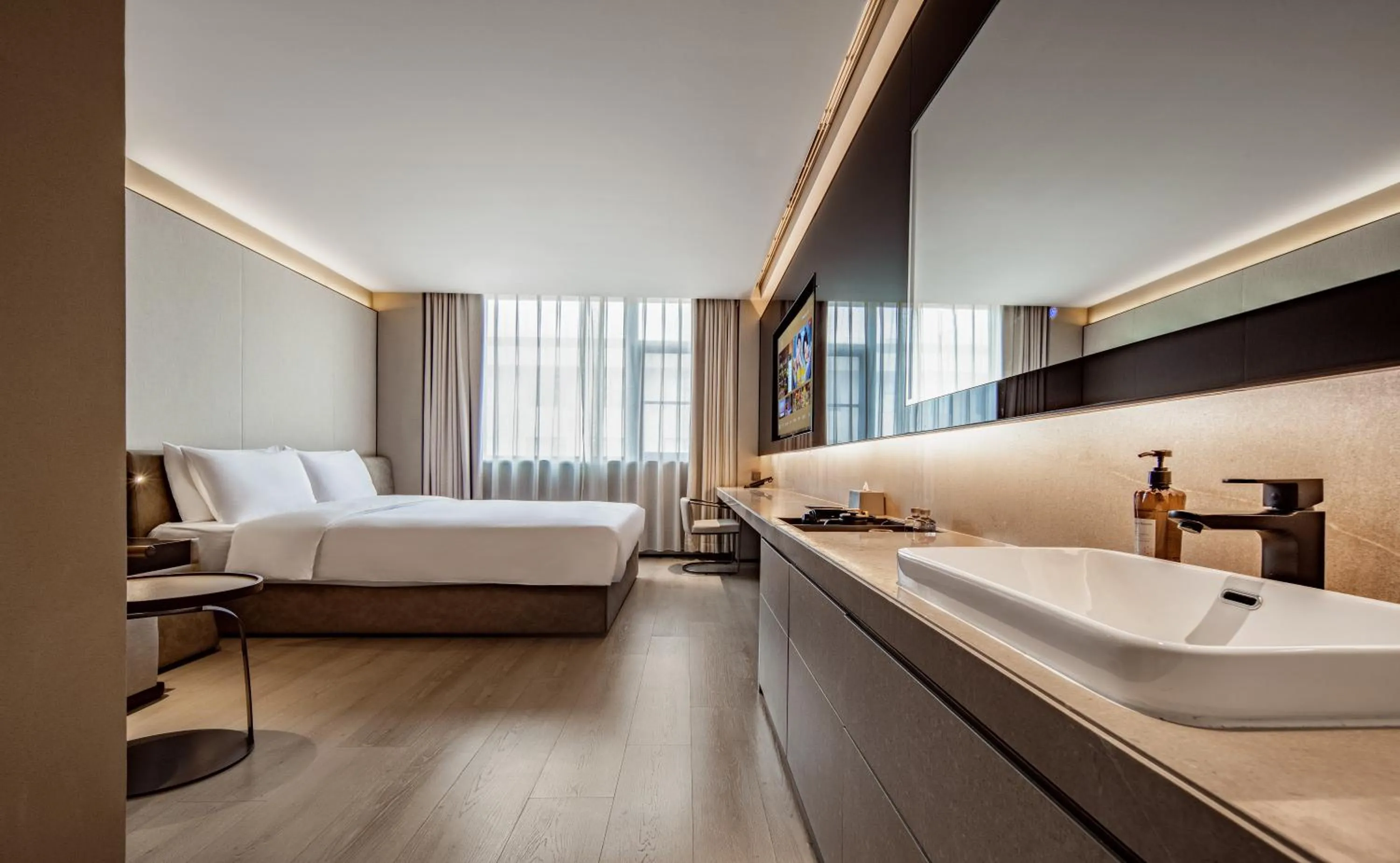 Bed in Xi'an Bell Tower Yongning Gate Orange Crystal Hotel