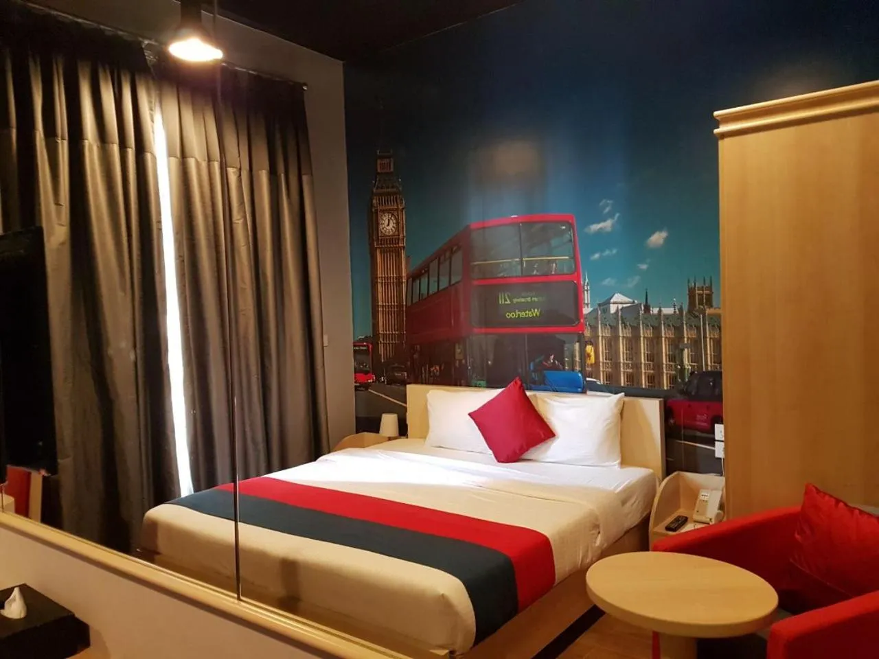 Bed in Reflections Hotel