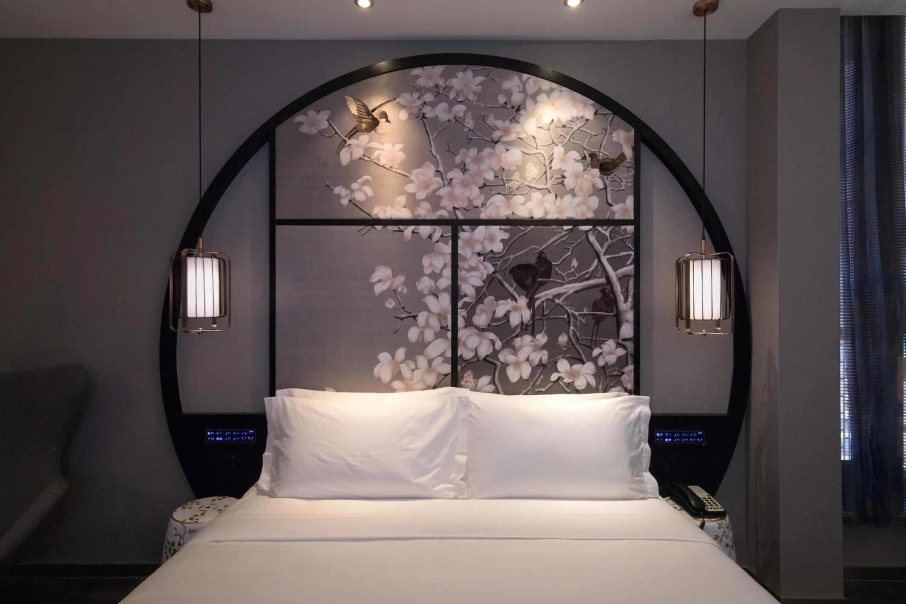 Bed in Crystal Orange Hangzhou Alibaba Future Technology City Hotel
