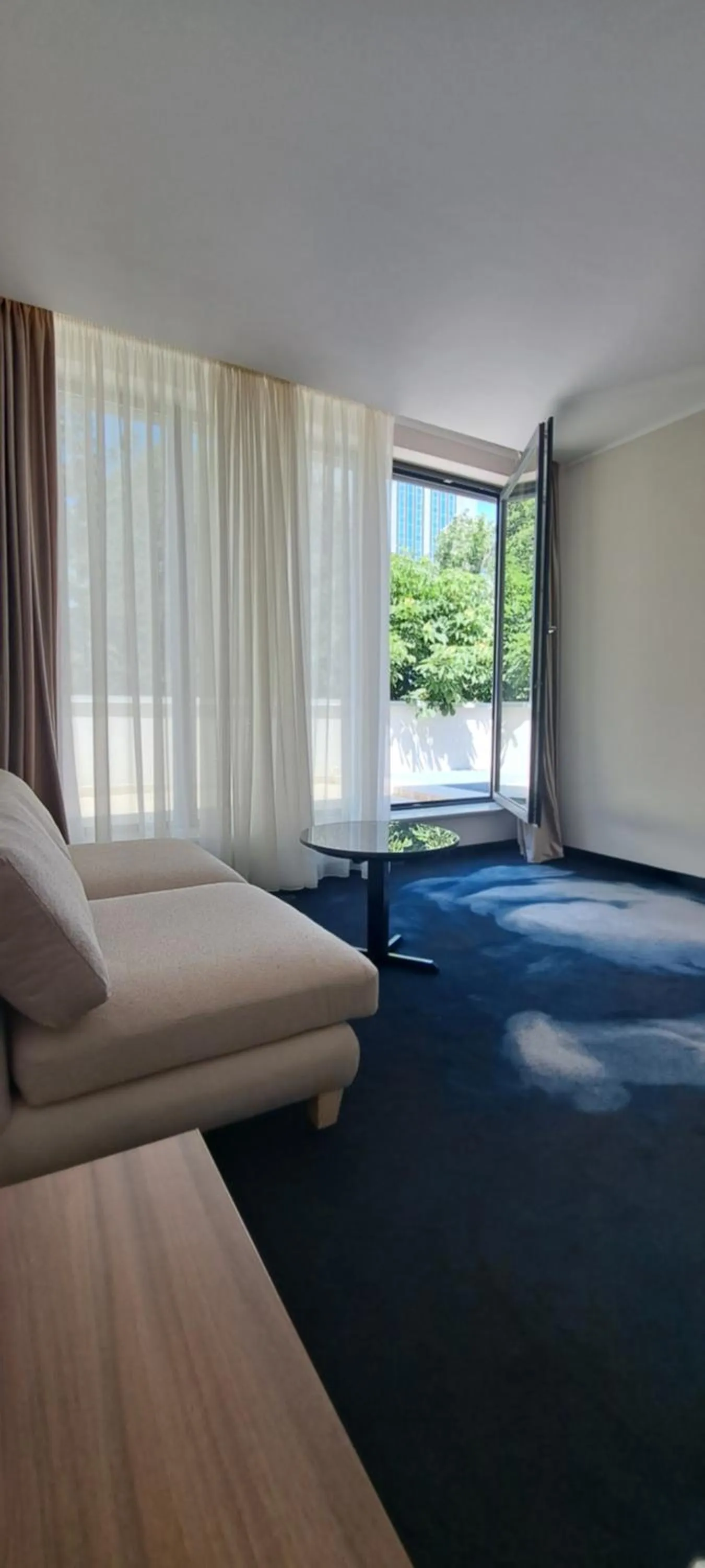 Photo of the whole room, Bed in Embassy Romana