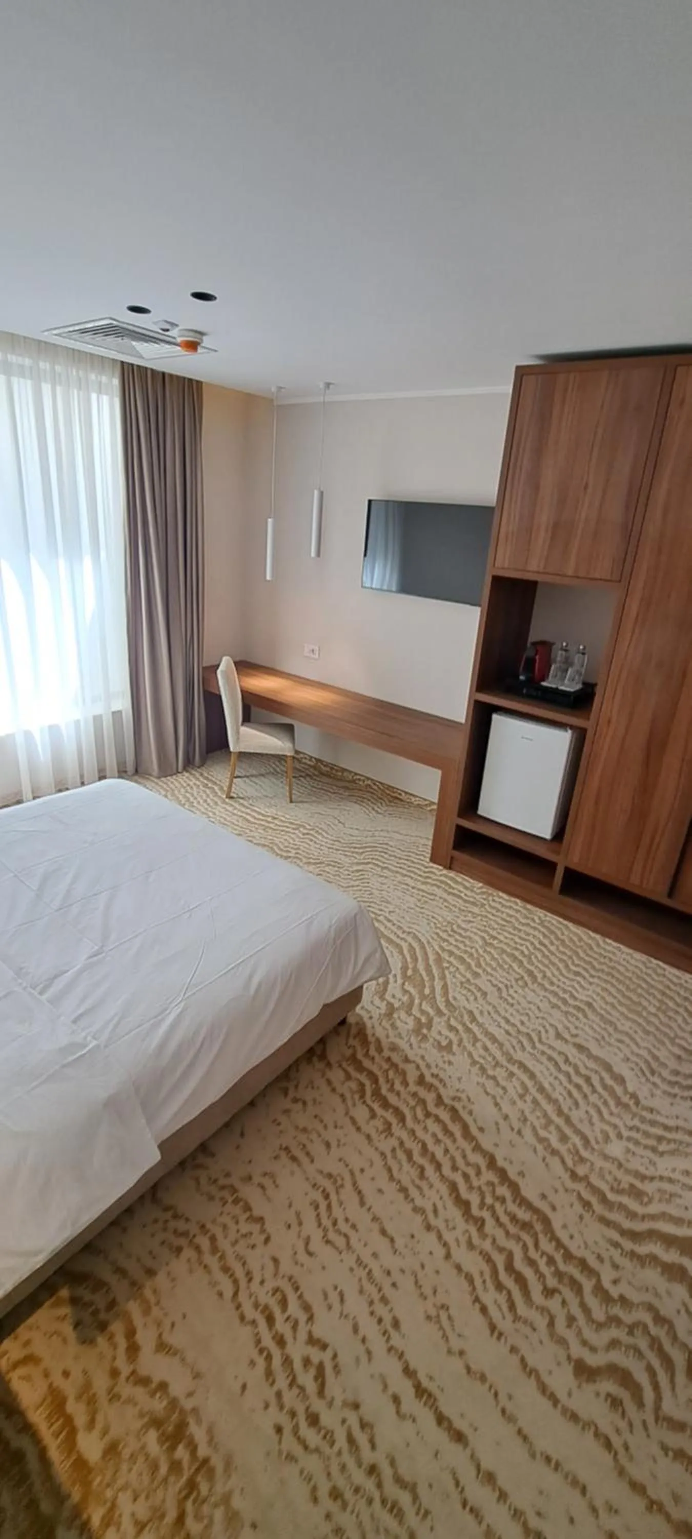 TV and multimedia, Bed in Embassy Romana