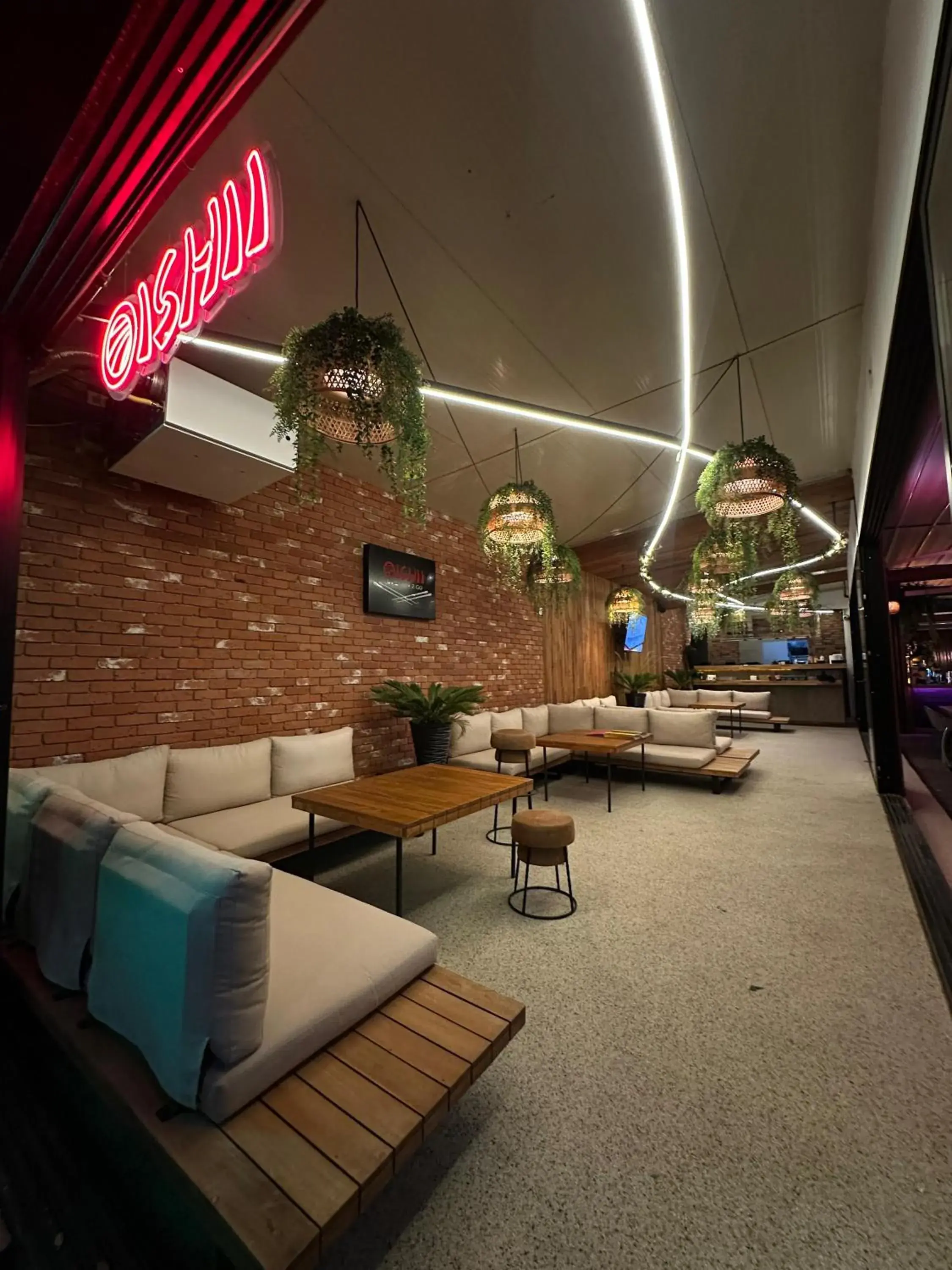 Restaurant/places to eat in Embassy Romana Restaurant/places to eat in Embassy Romana