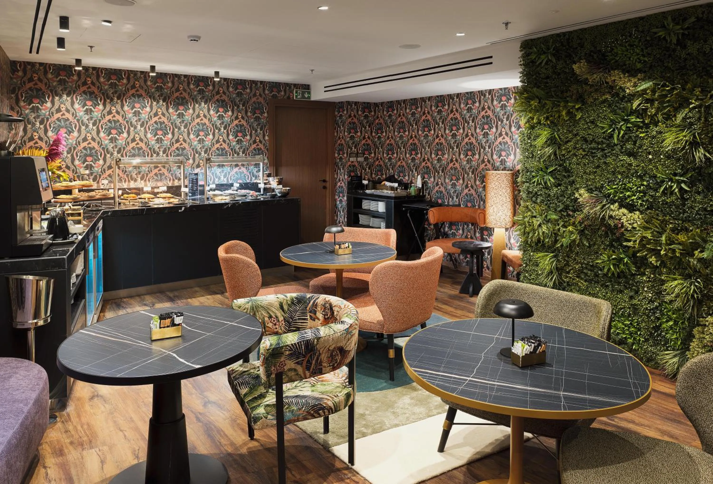 Lounge or bar in NYX Hotel Thessaloniki