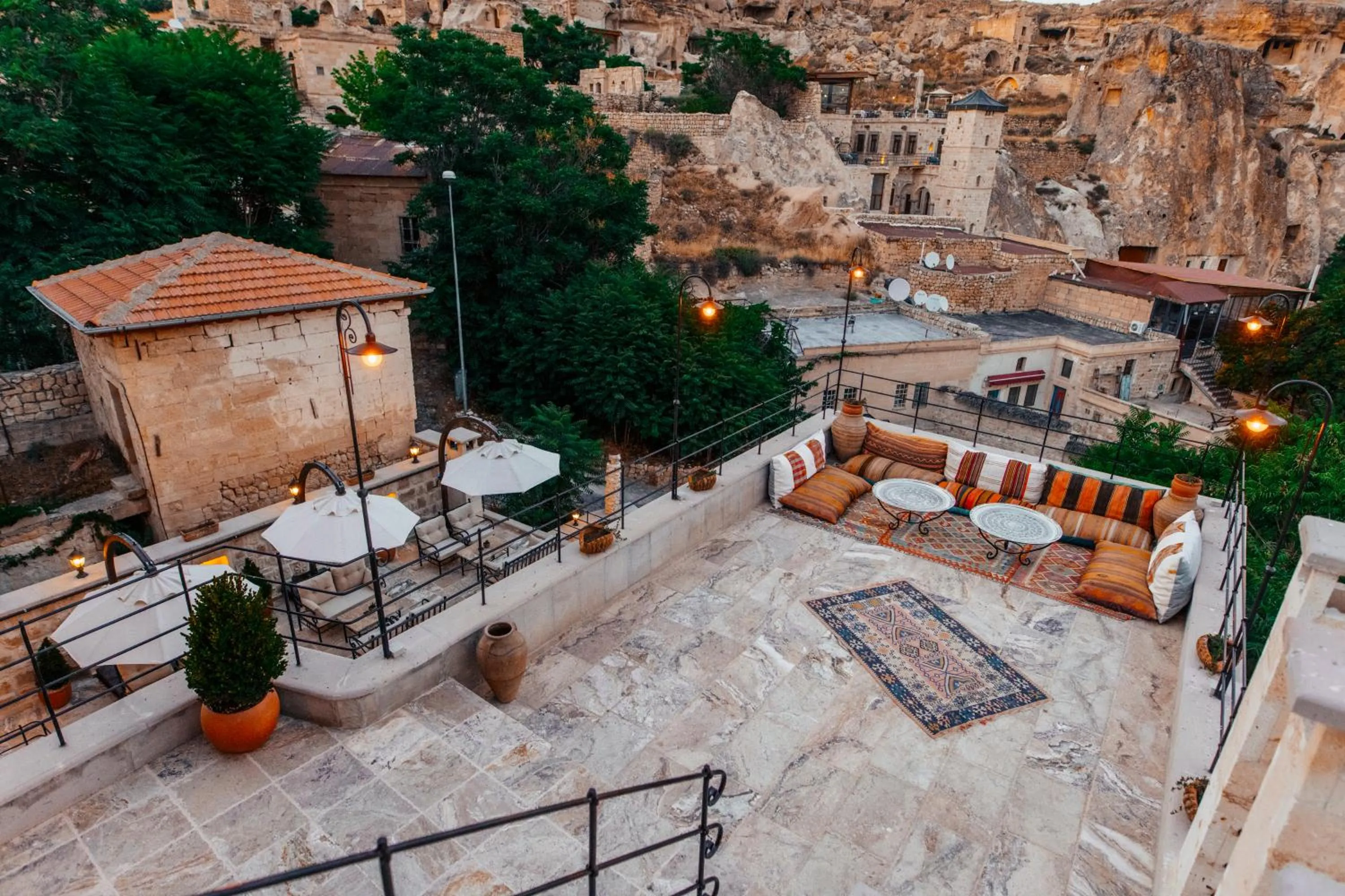 Natural landscape in Lagoon Cave Suites