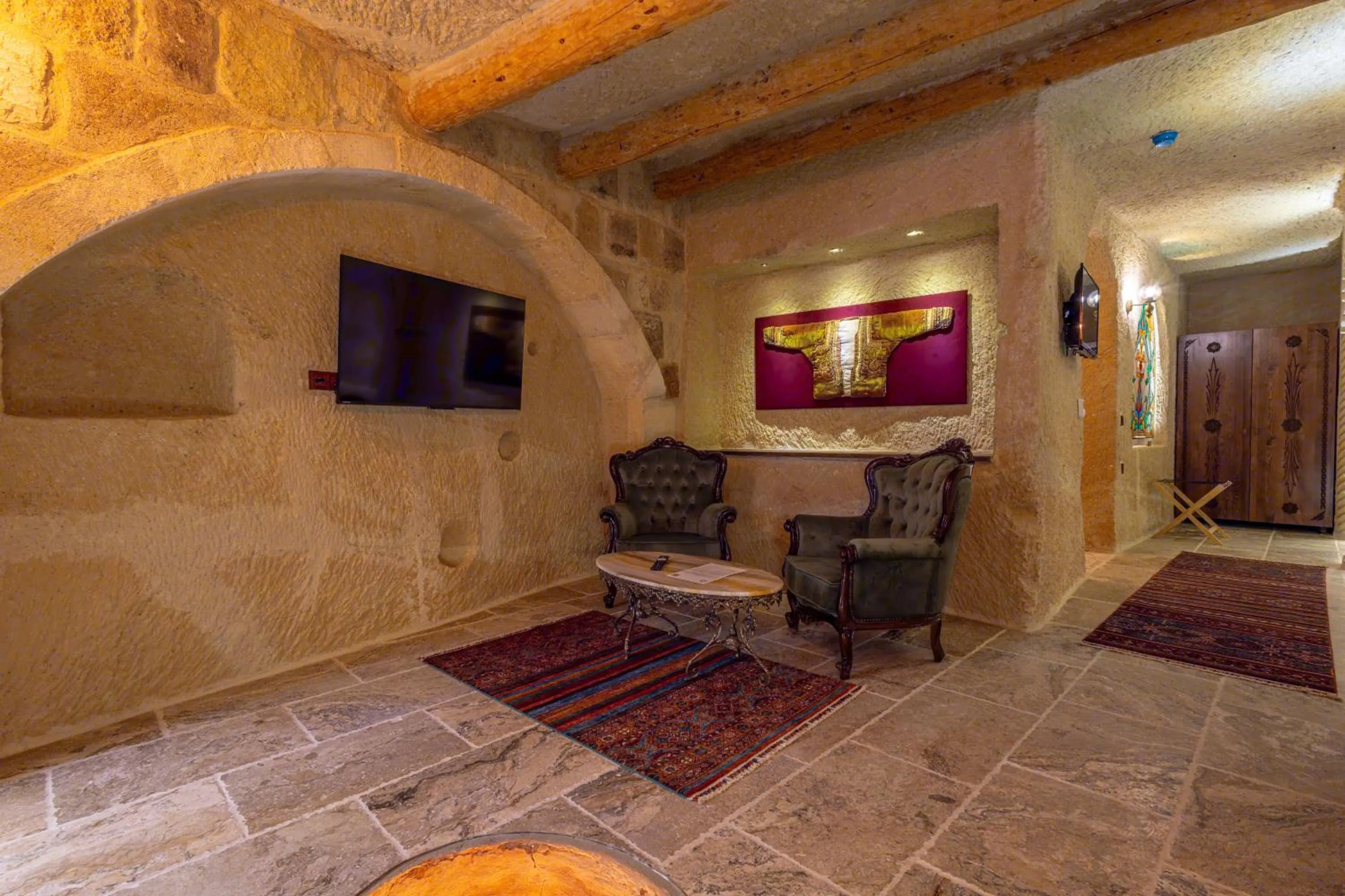 Living room in Lagoon Cave Suites