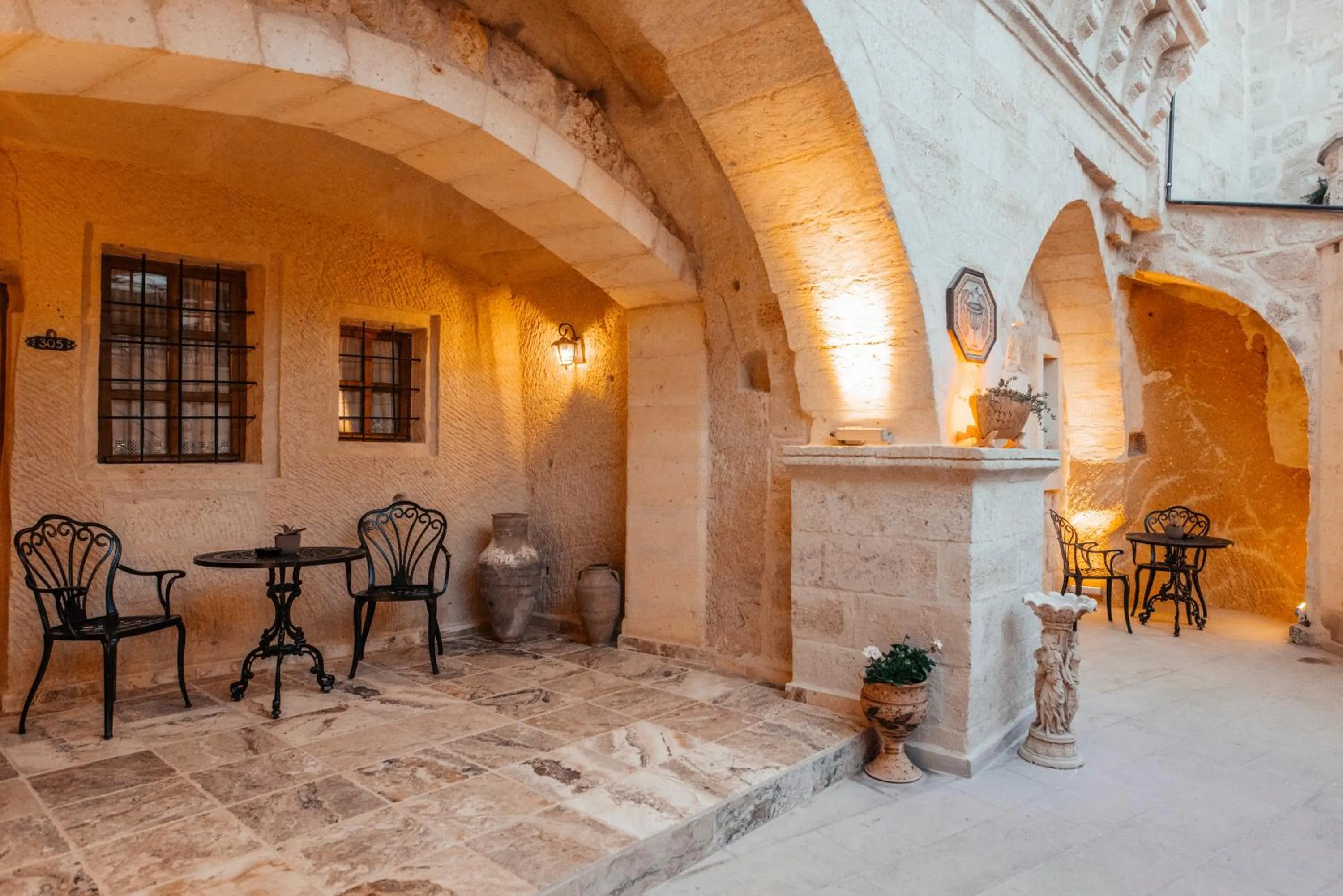 Patio in Lagoon Cave Suites