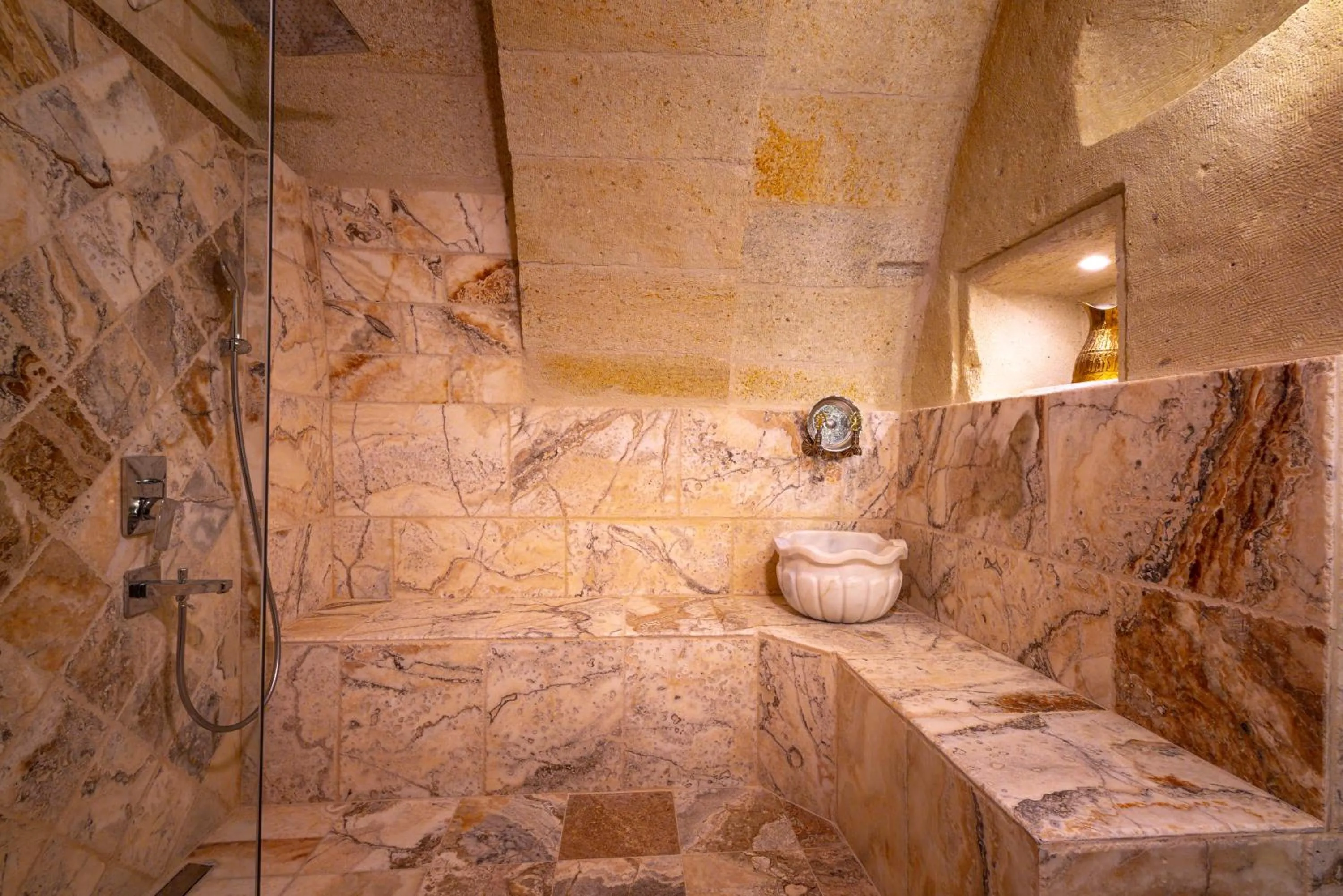 Bathroom in Lagoon Cave Suites