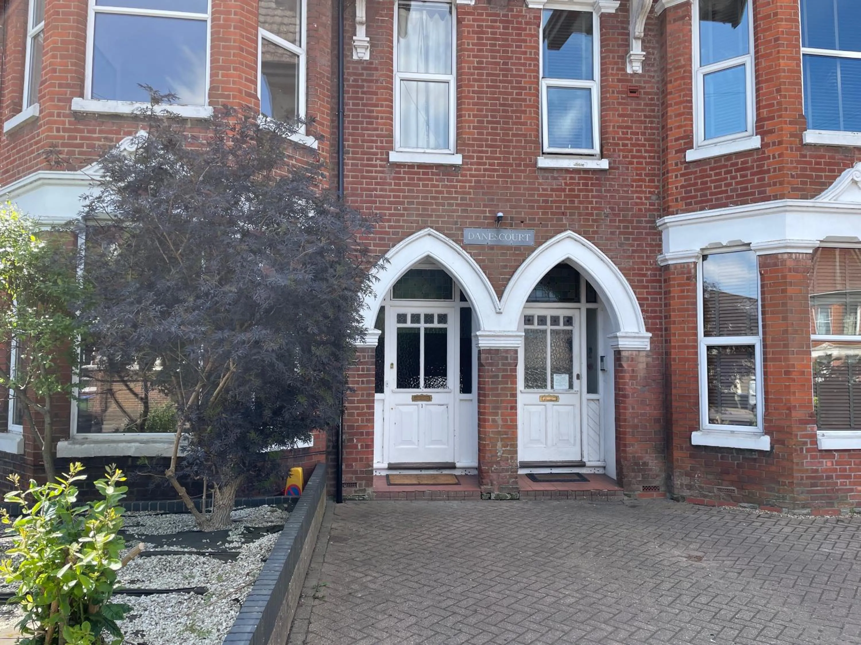 Property building in Number 10 service apartment - Danes
