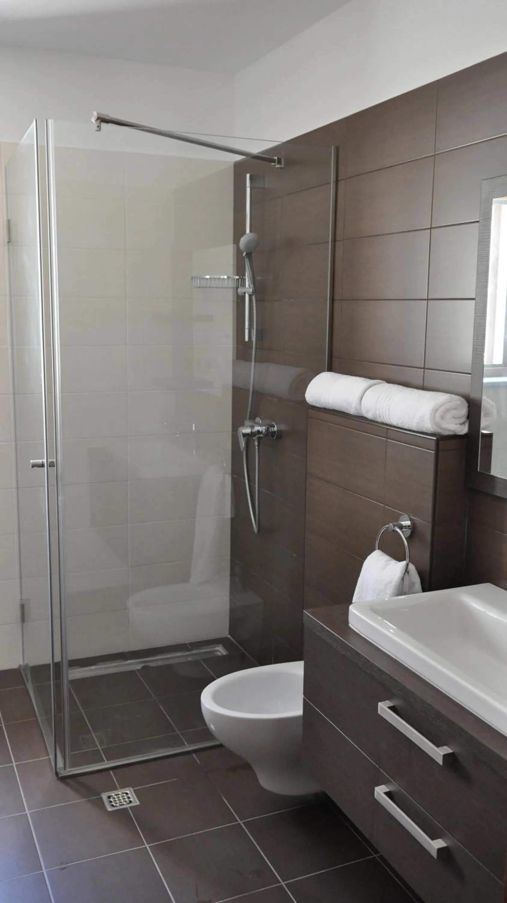 Toilet in Apartments Braje