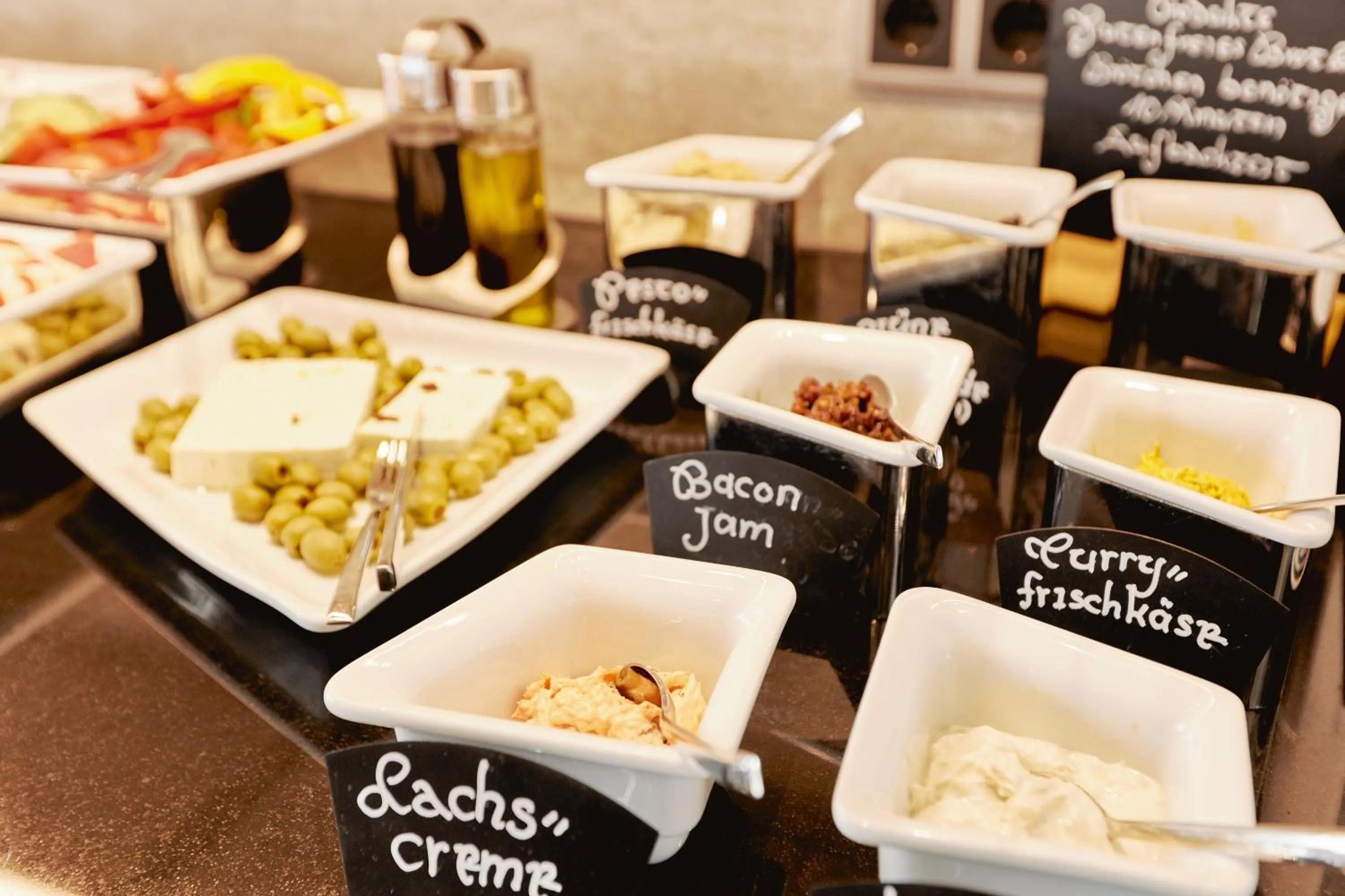 Buffet breakfast in Hotel Platzhirsch