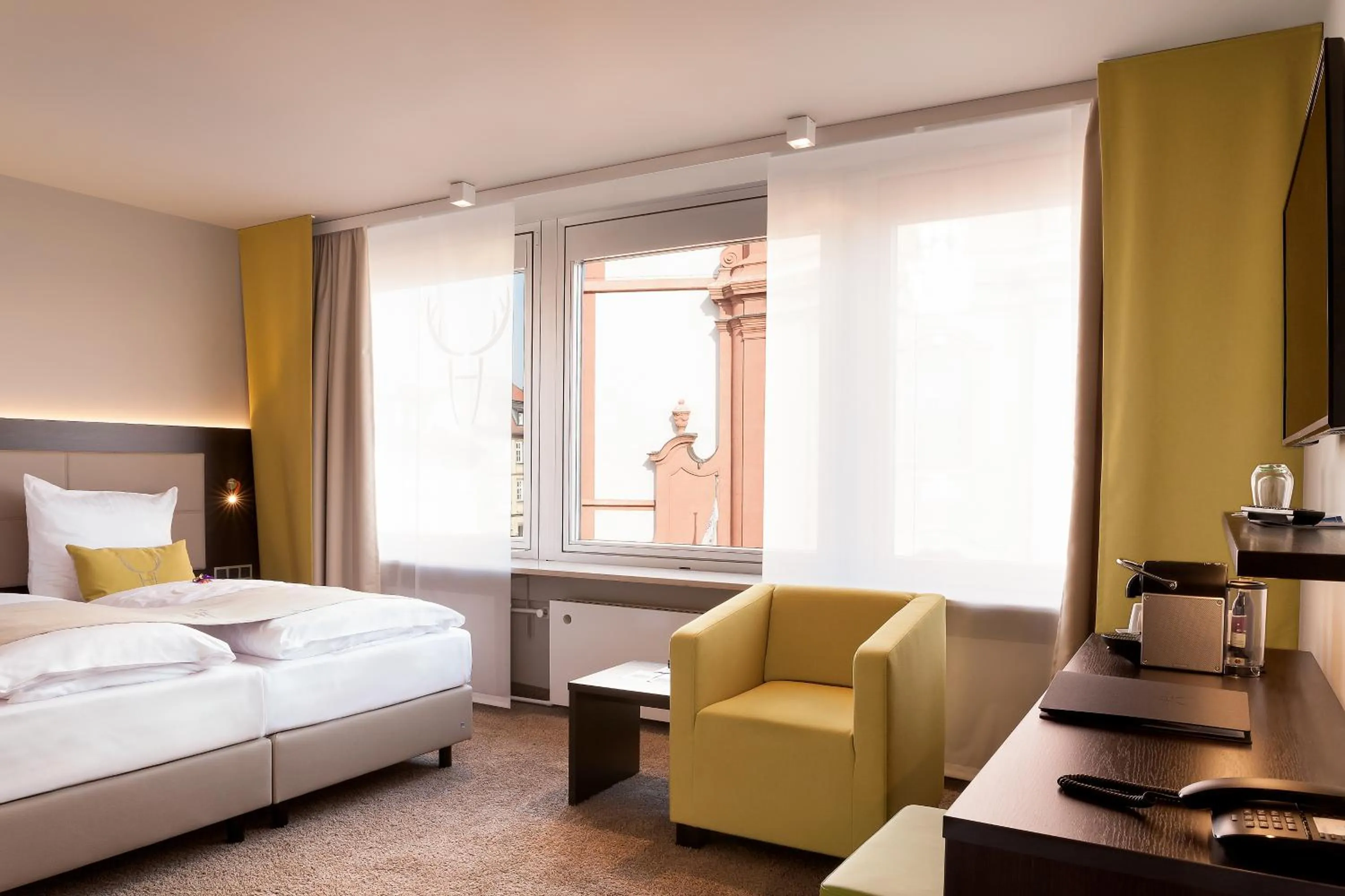 Day, Bed in Hotel Platzhirsch