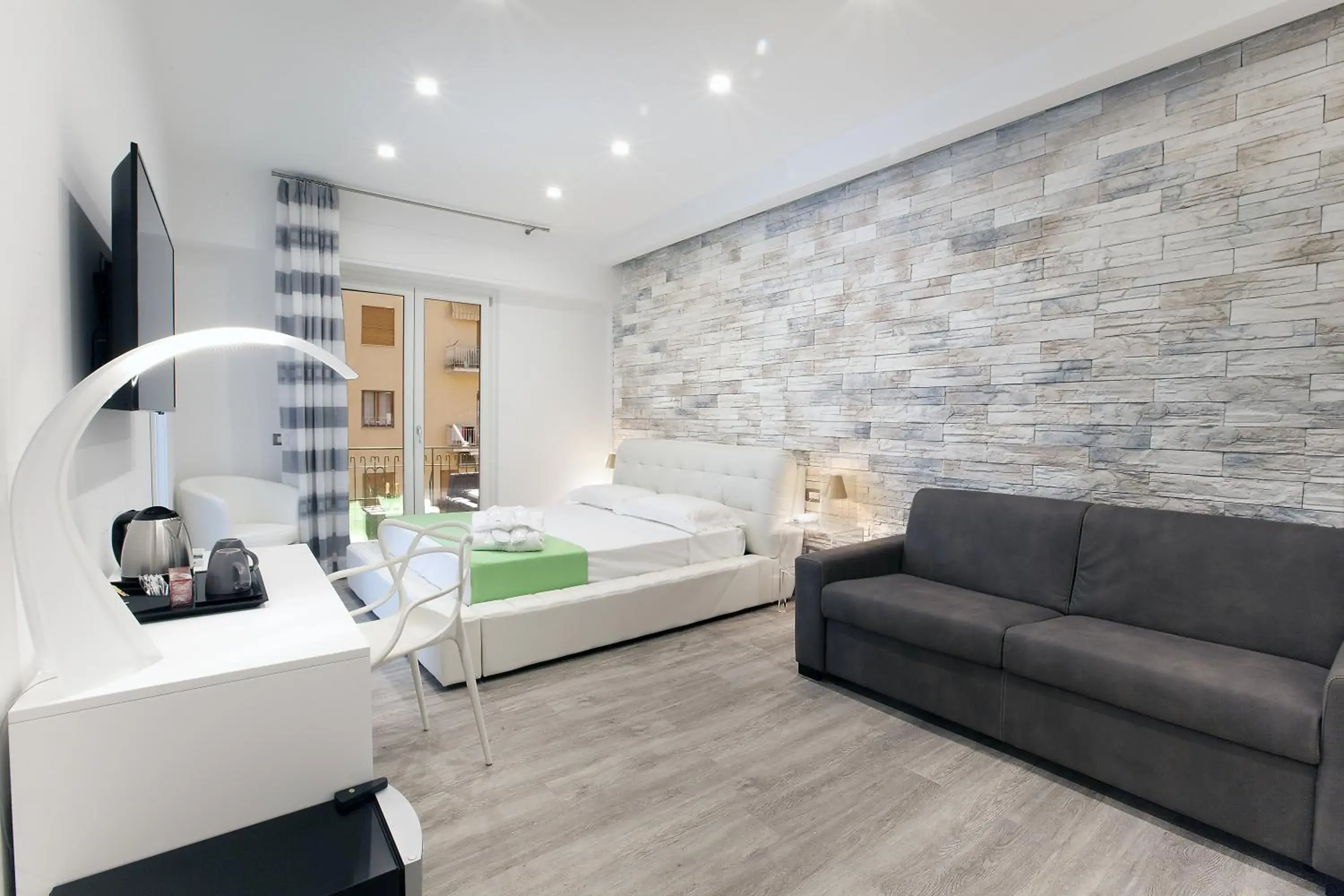 Photo of the whole room in Vhome Photo of the whole room in Vhome