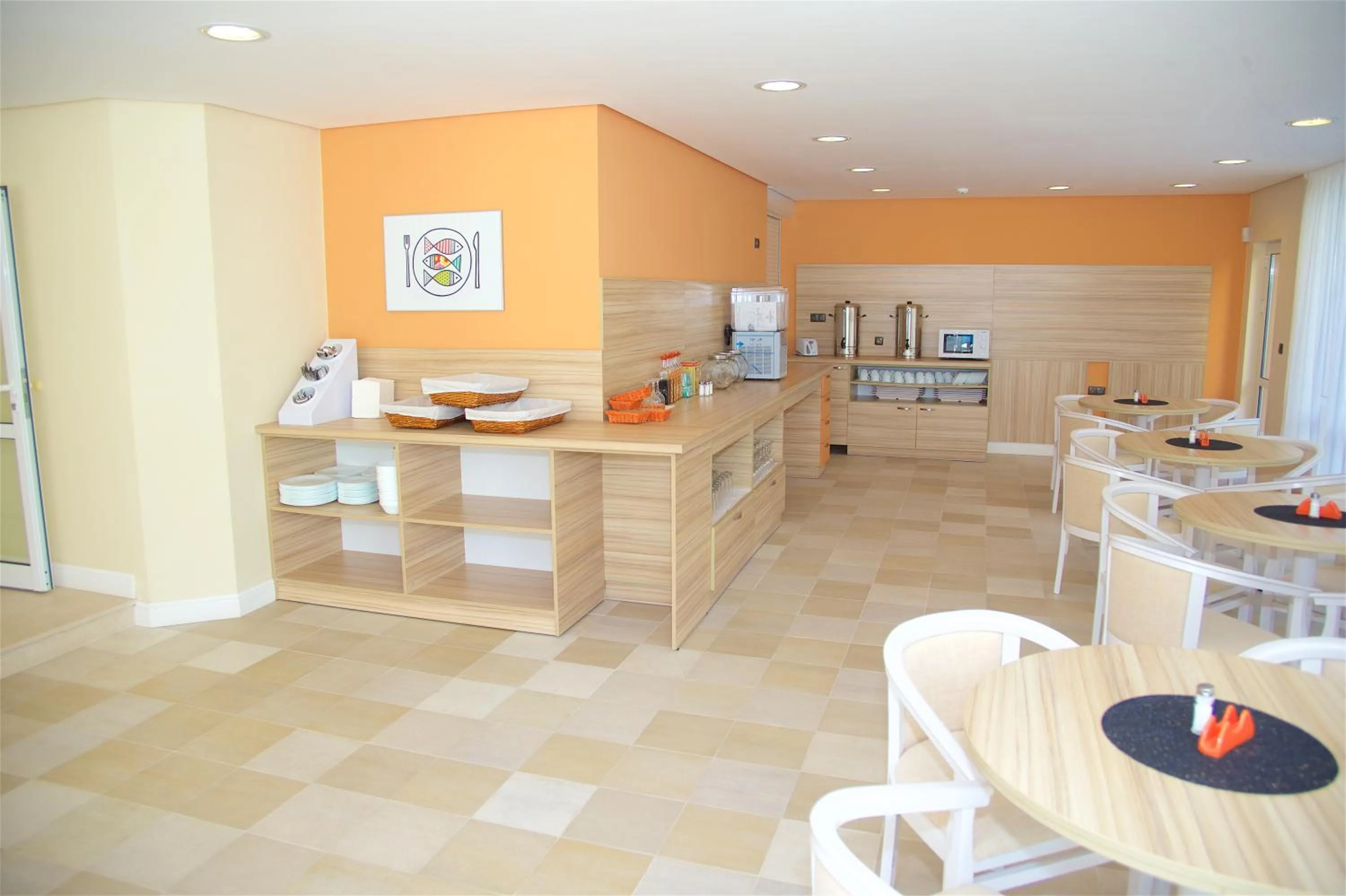 Restaurant/places to eat in Sunny Residence complex