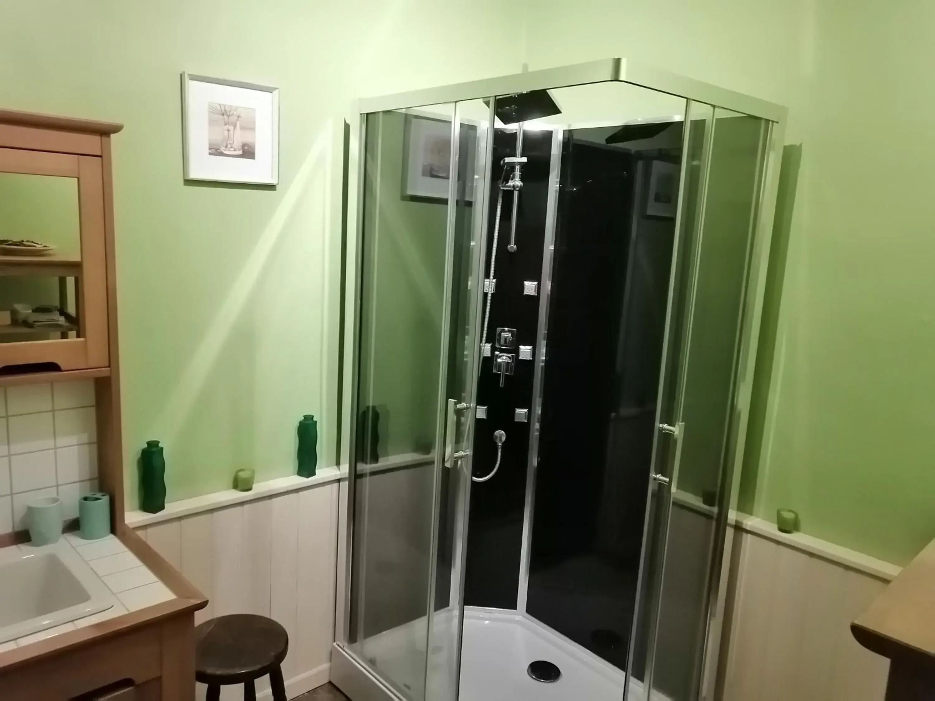 Deluxe Double Room in Vingt Grand Rue Deluxe Double Room in Vingt Grand Rue