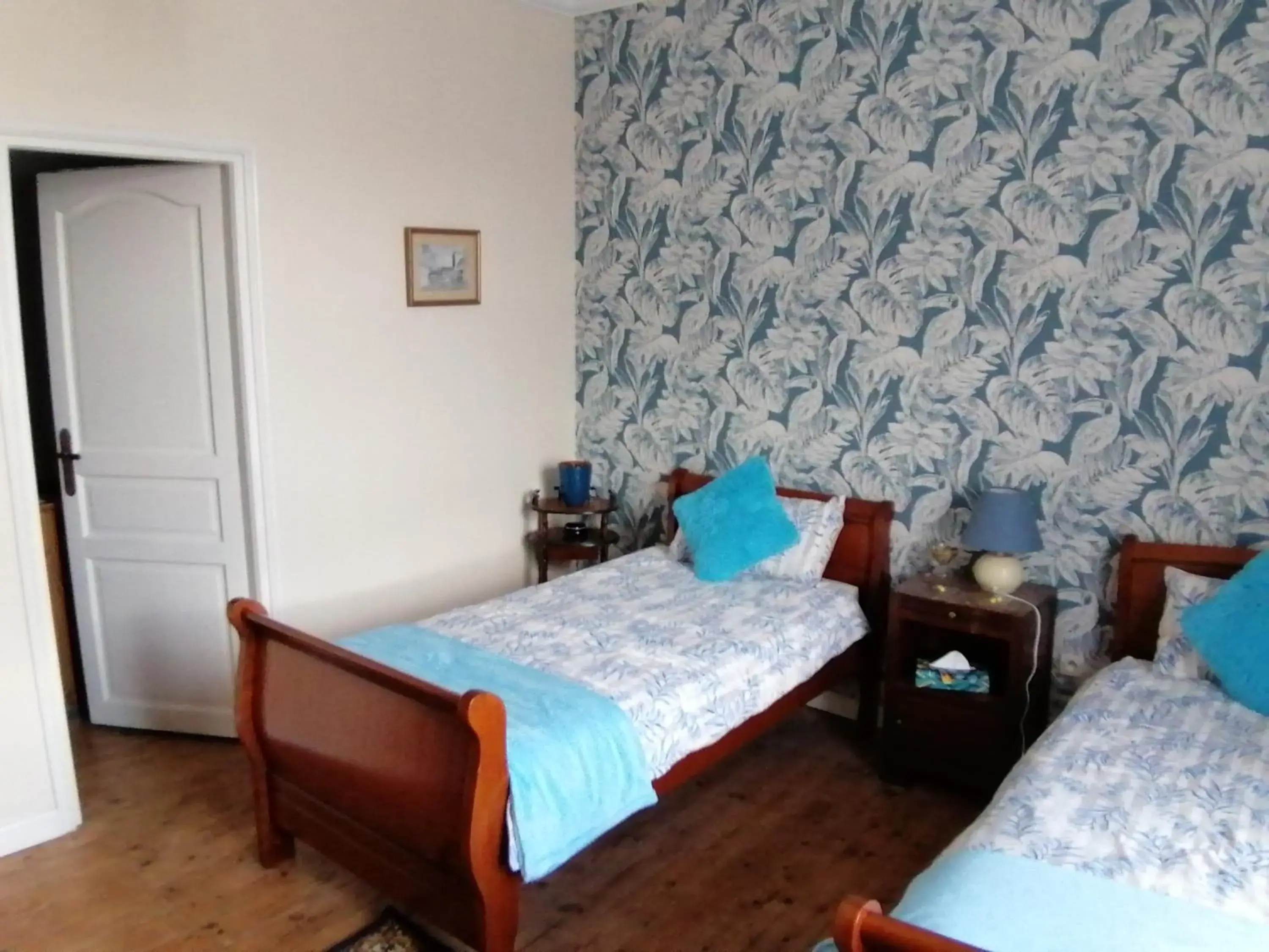 Deluxe Twin Room - single occupancy in Vingt Grand Rue Deluxe Twin Room - single occupancy in Vingt Grand Rue