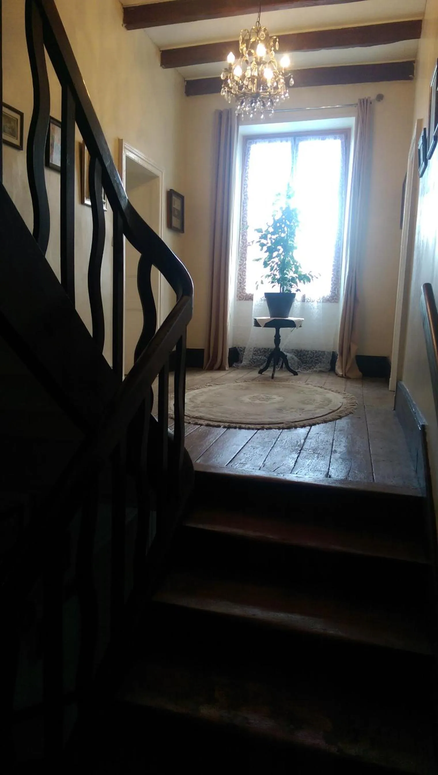 Decorative detail in Vingt Grand Rue