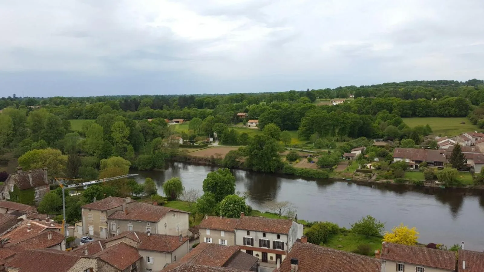Nearby landmark in Vingt Grand Rue
