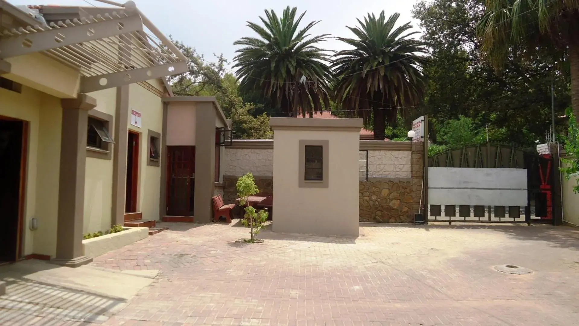 Property building in G&G Guesthouse Property building in G&G Guesthouse