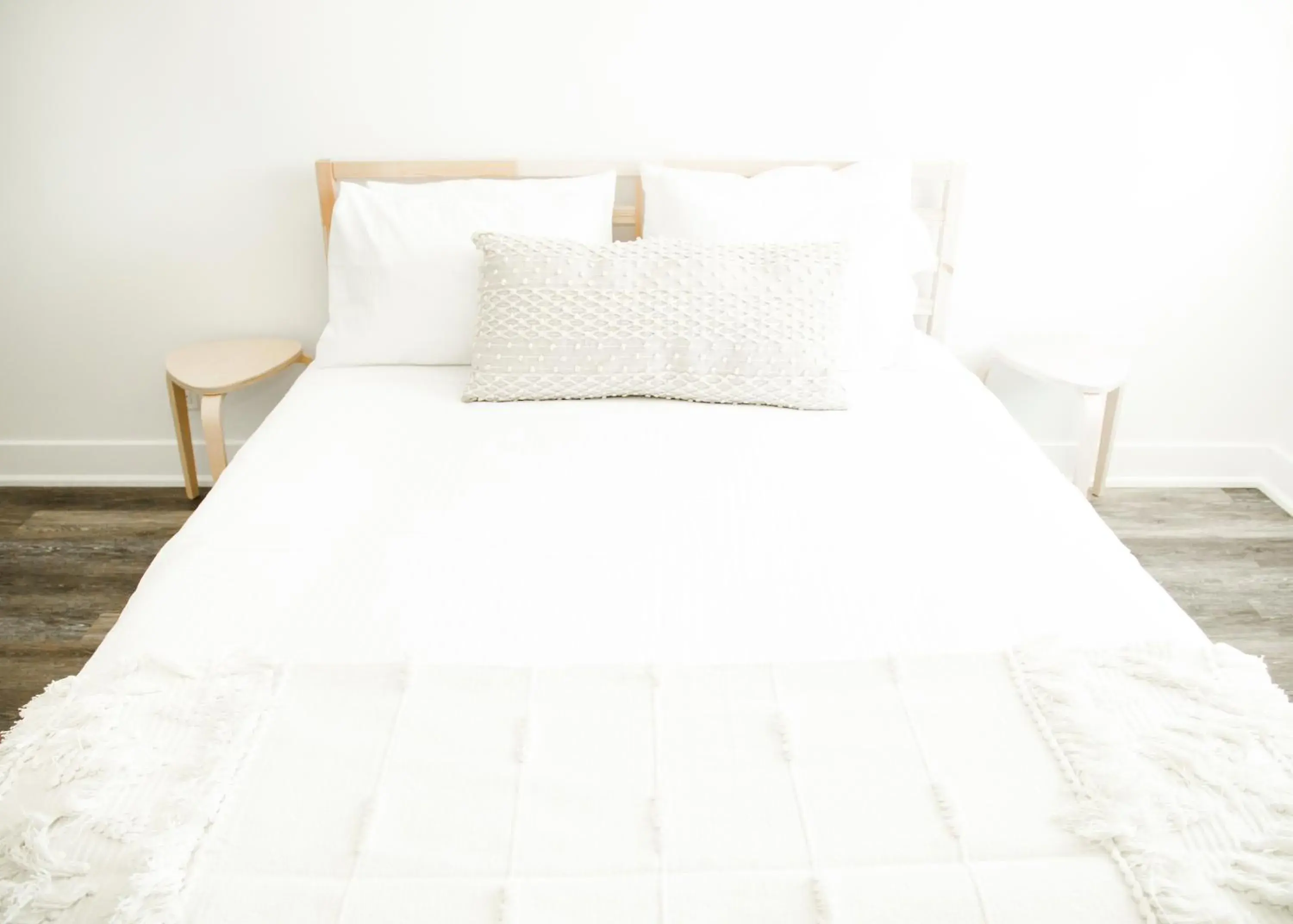 Deluxe Queen Studio in Naramata Courtyard Suites Deluxe Queen Studio in Naramata Courtyard Suites