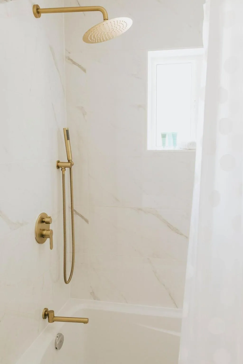 Naramata Courtyard Suites