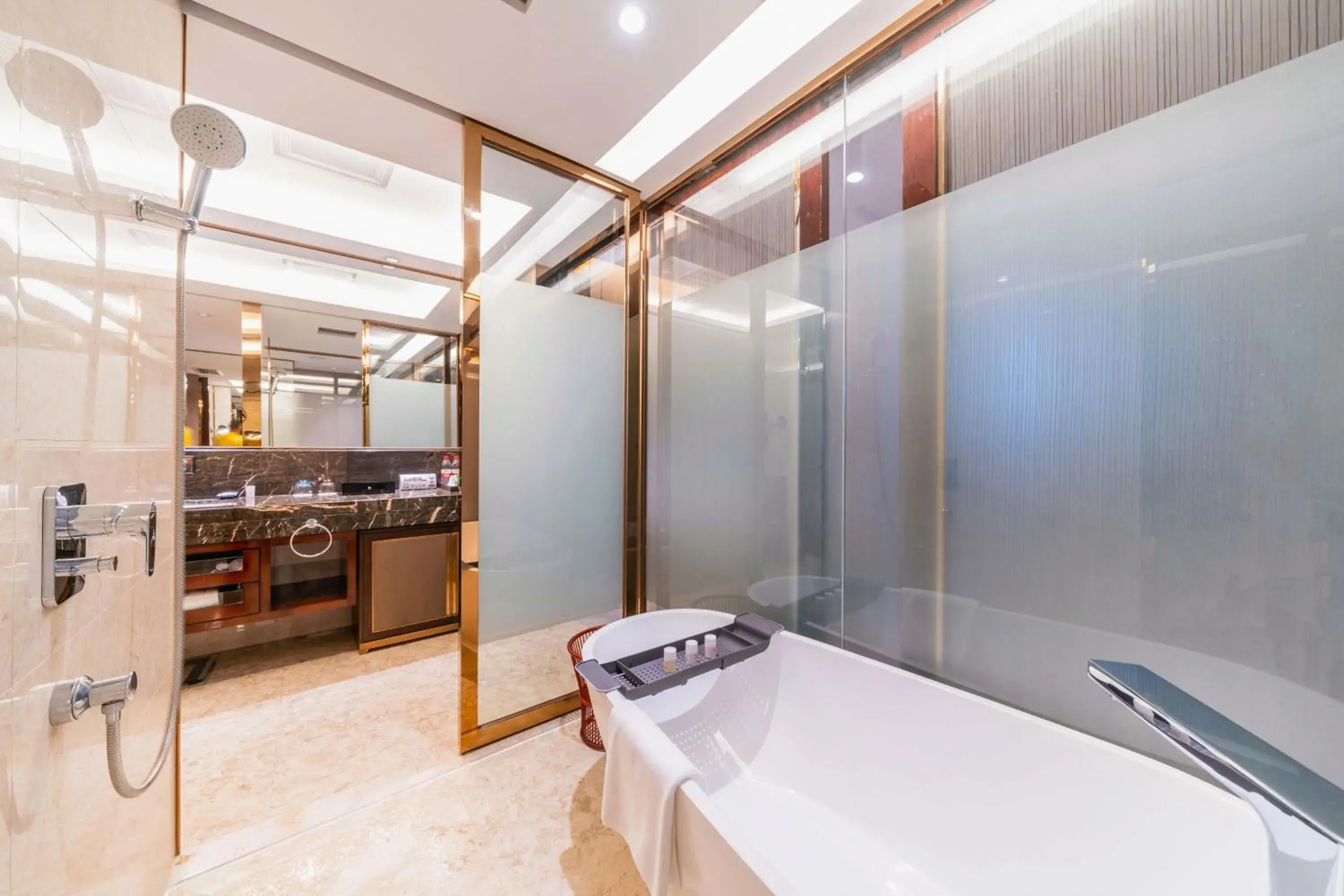 Deluxe King Room with Garden View in Ramada By Wyndham Huizhou South Deluxe King Room with Garden View in Ramada By Wyndham Huizhou South