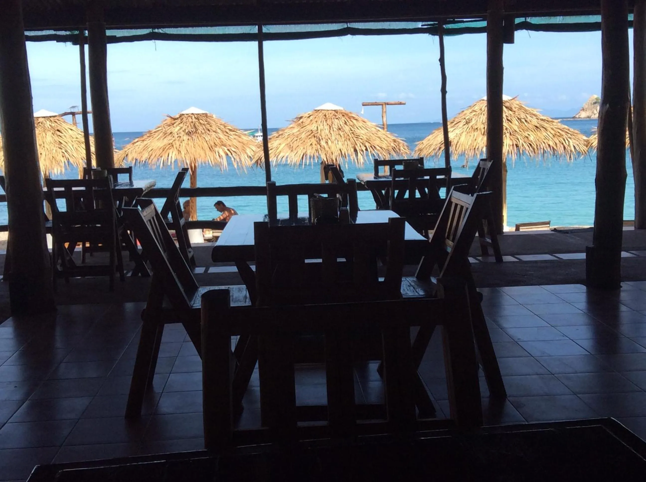 Restaurant/places to eat in Aow Leuk Grand Hill