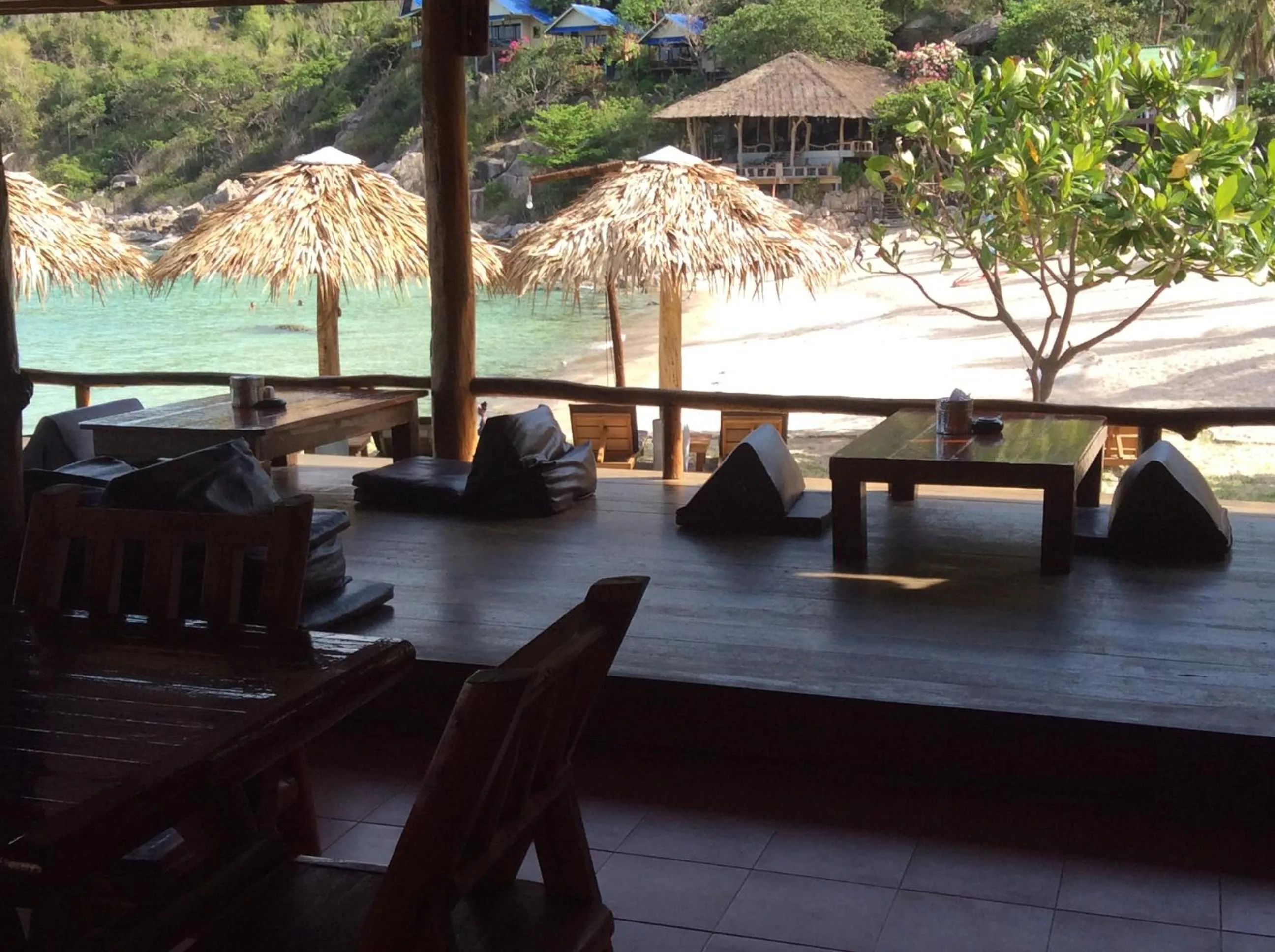 Restaurant/places to eat in Aow Leuk Grand Hill