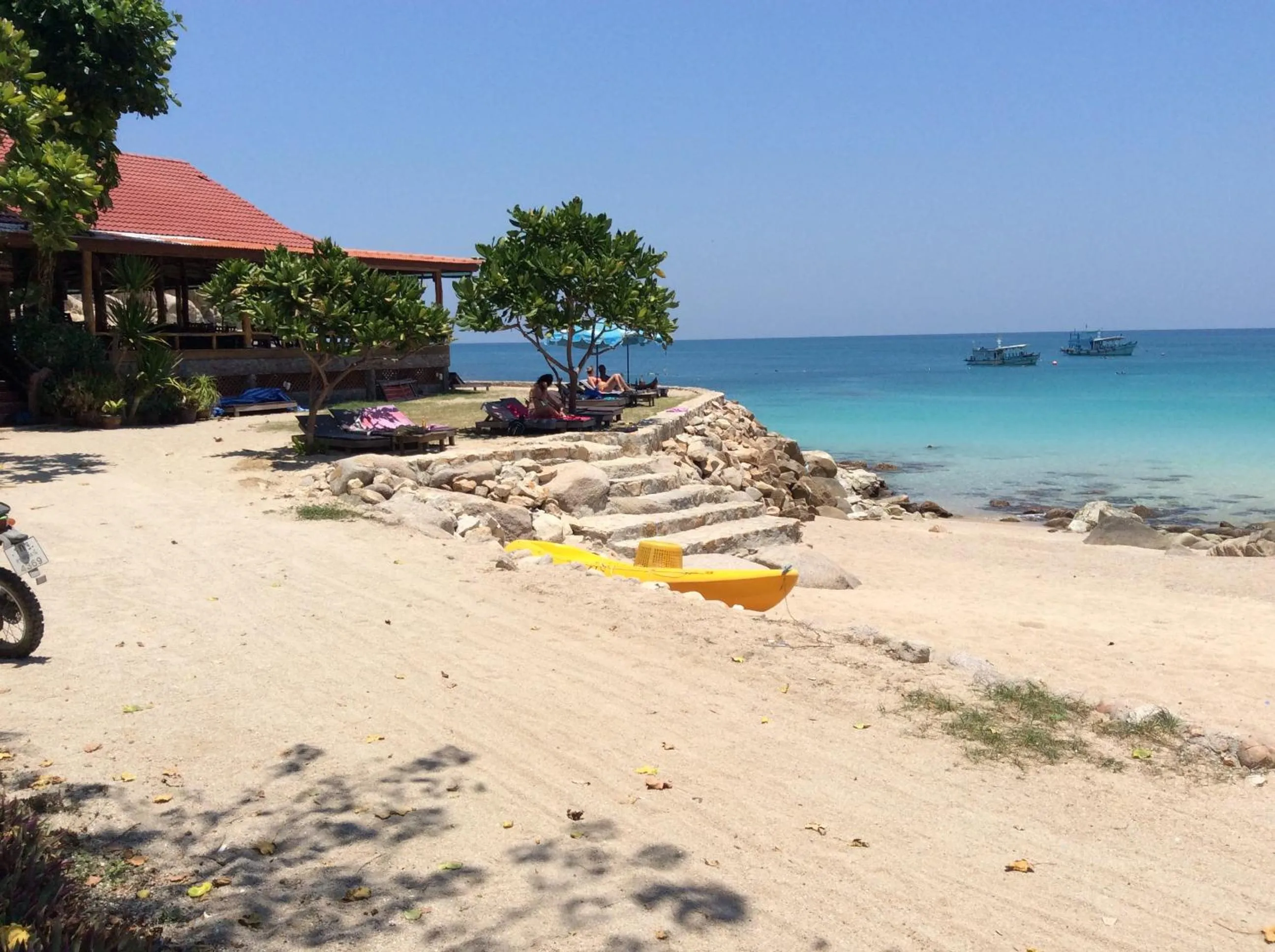 Beach in Aow Leuk Grand Hill