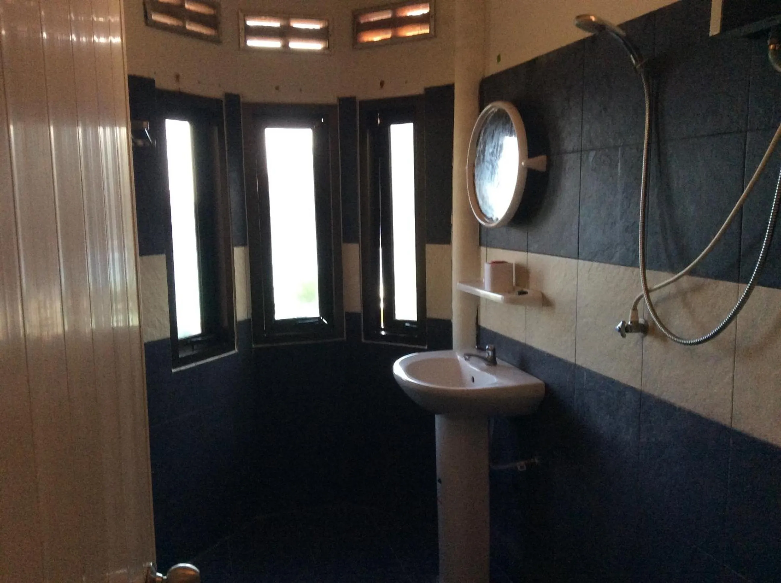 Bathroom in Aow Leuk Grand Hill