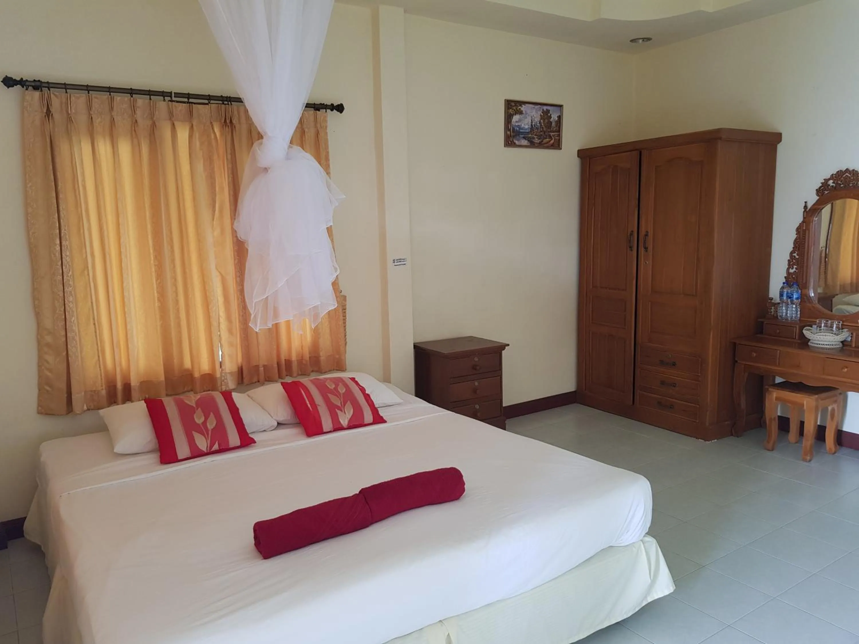 Bathroom, Bed in Aow Leuk Grand Hill