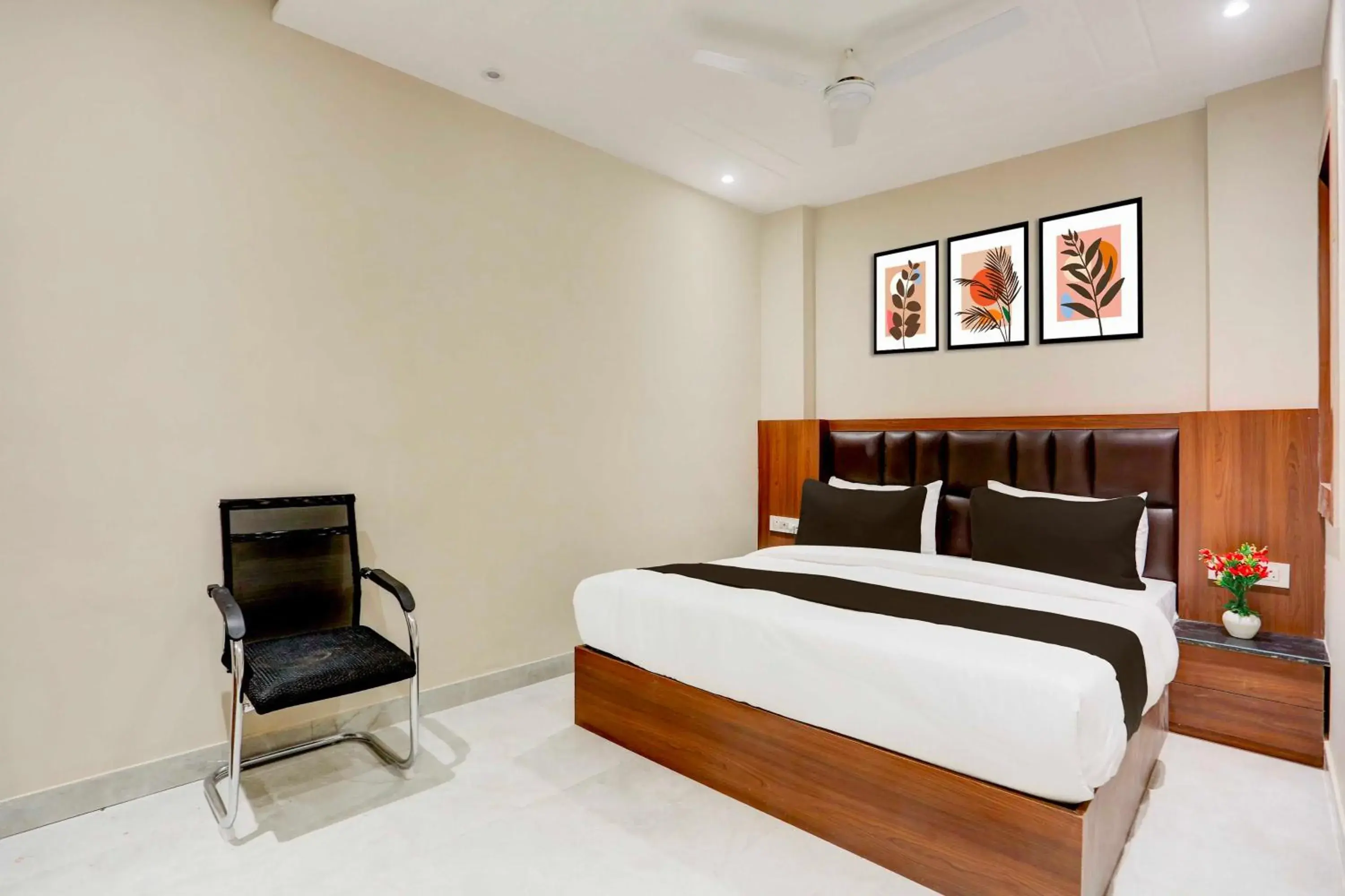Classic Triple Room - single occupancy in Collection O Taj Nagri Phase 2 Classic Triple Room - single occupancy in Collection O Taj Nagri Phase 2