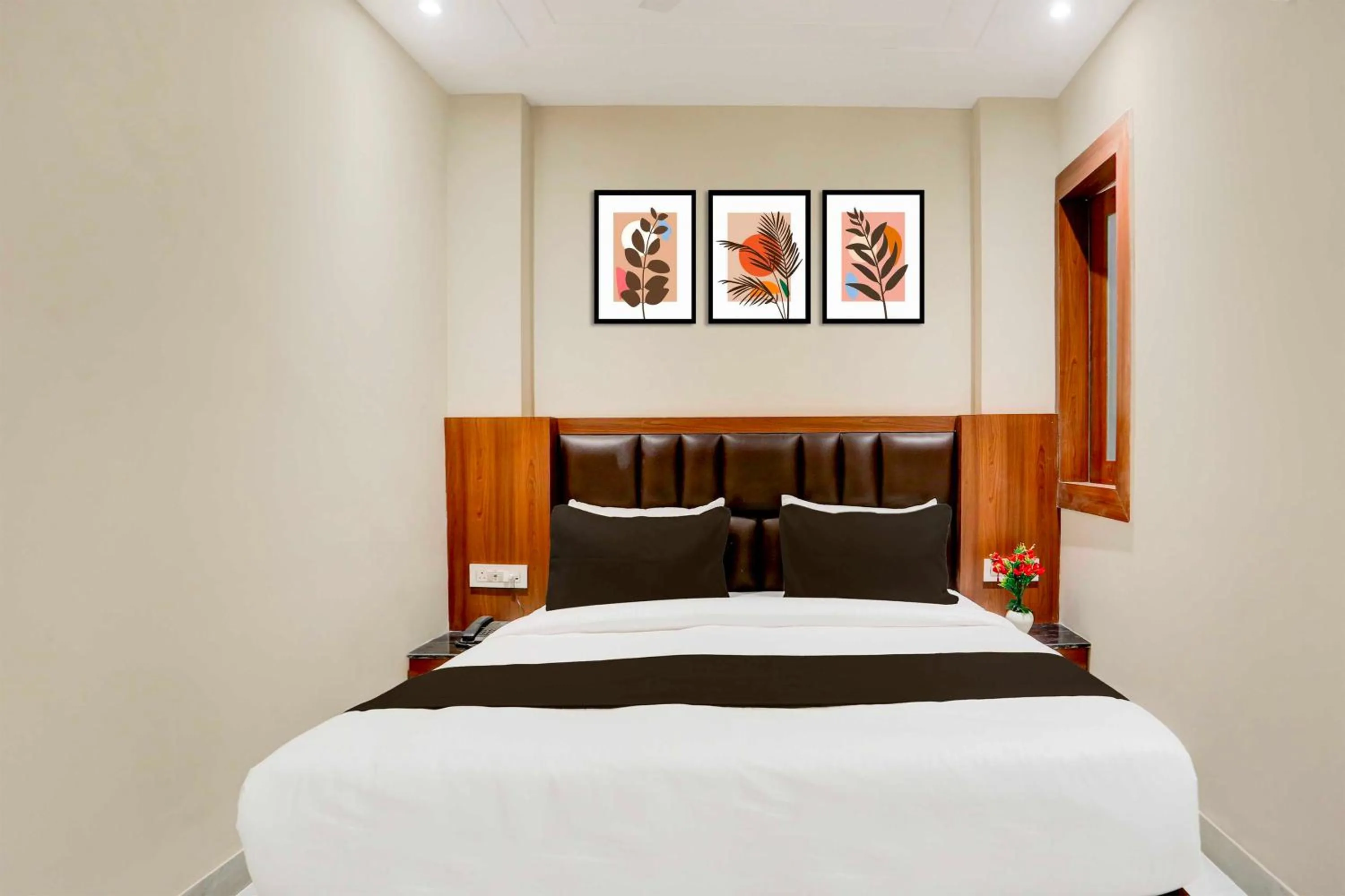 Bedroom, Bed in Collection O Taj Nagri Phase 2