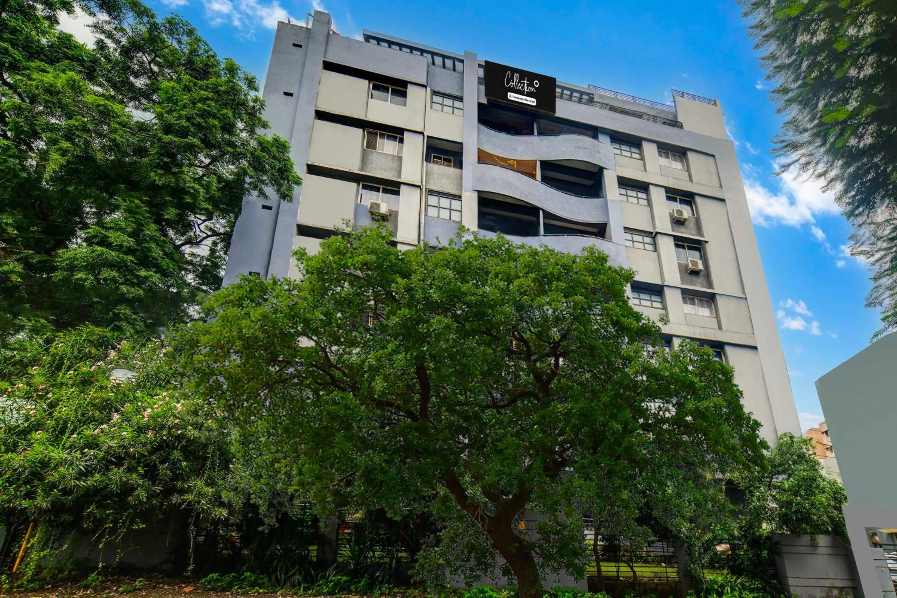 Facade/entrance in Collection O Indraprasth